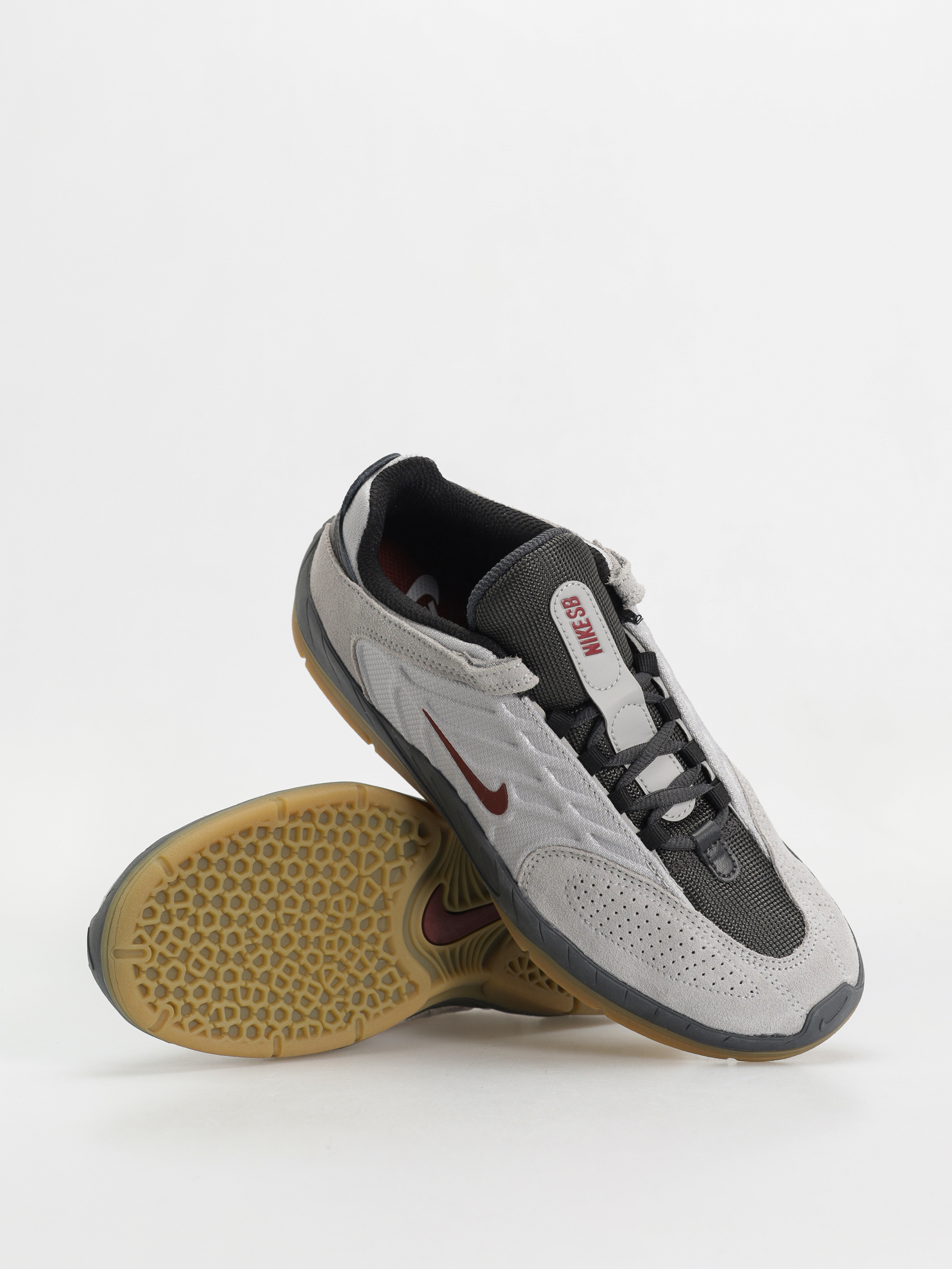 Boty Nike SB Vertebrae (lt smoke grey/dark team red)