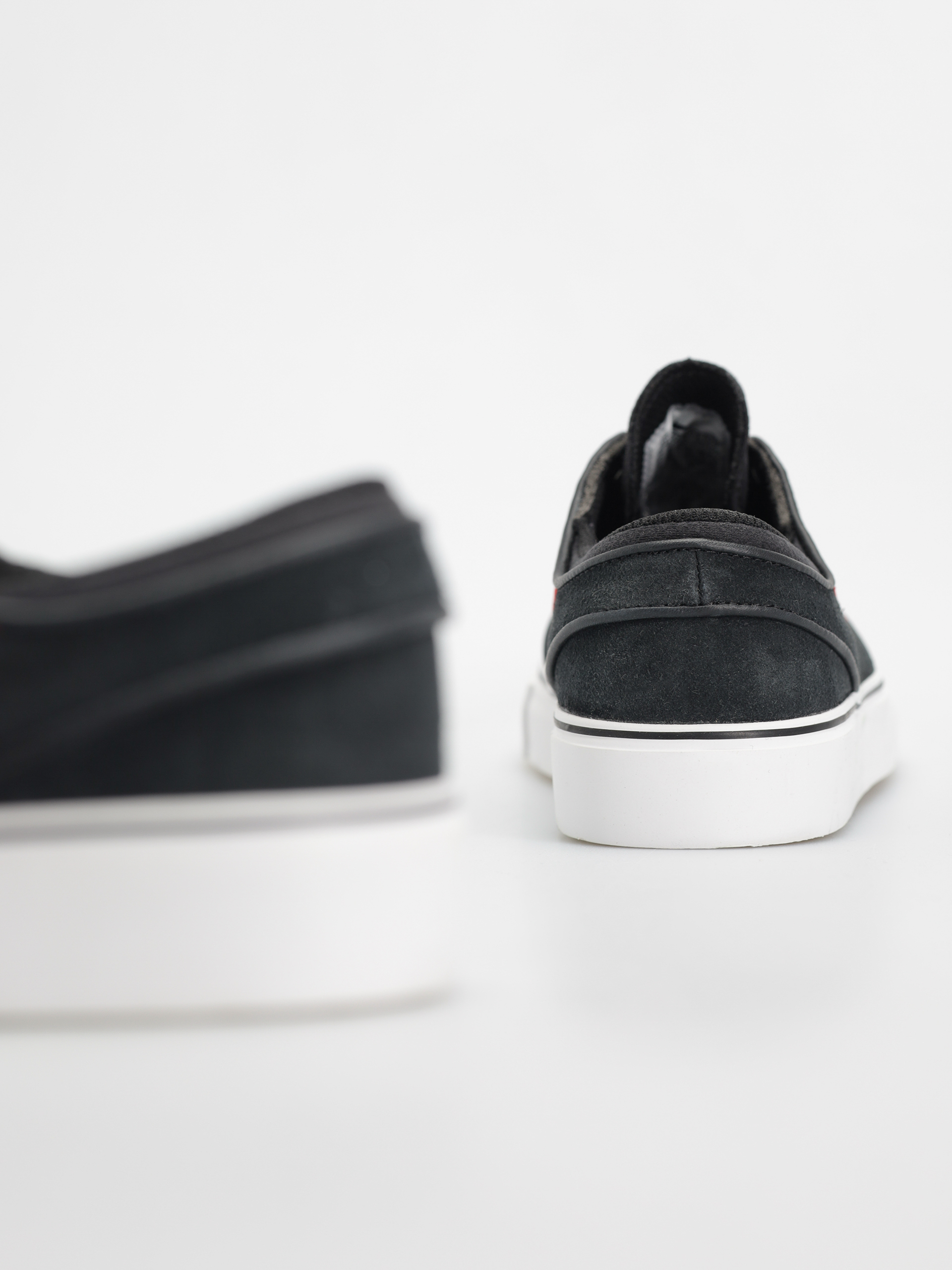 Boty Nike SB Stefan Janoski JR (black/university red black summit white)
