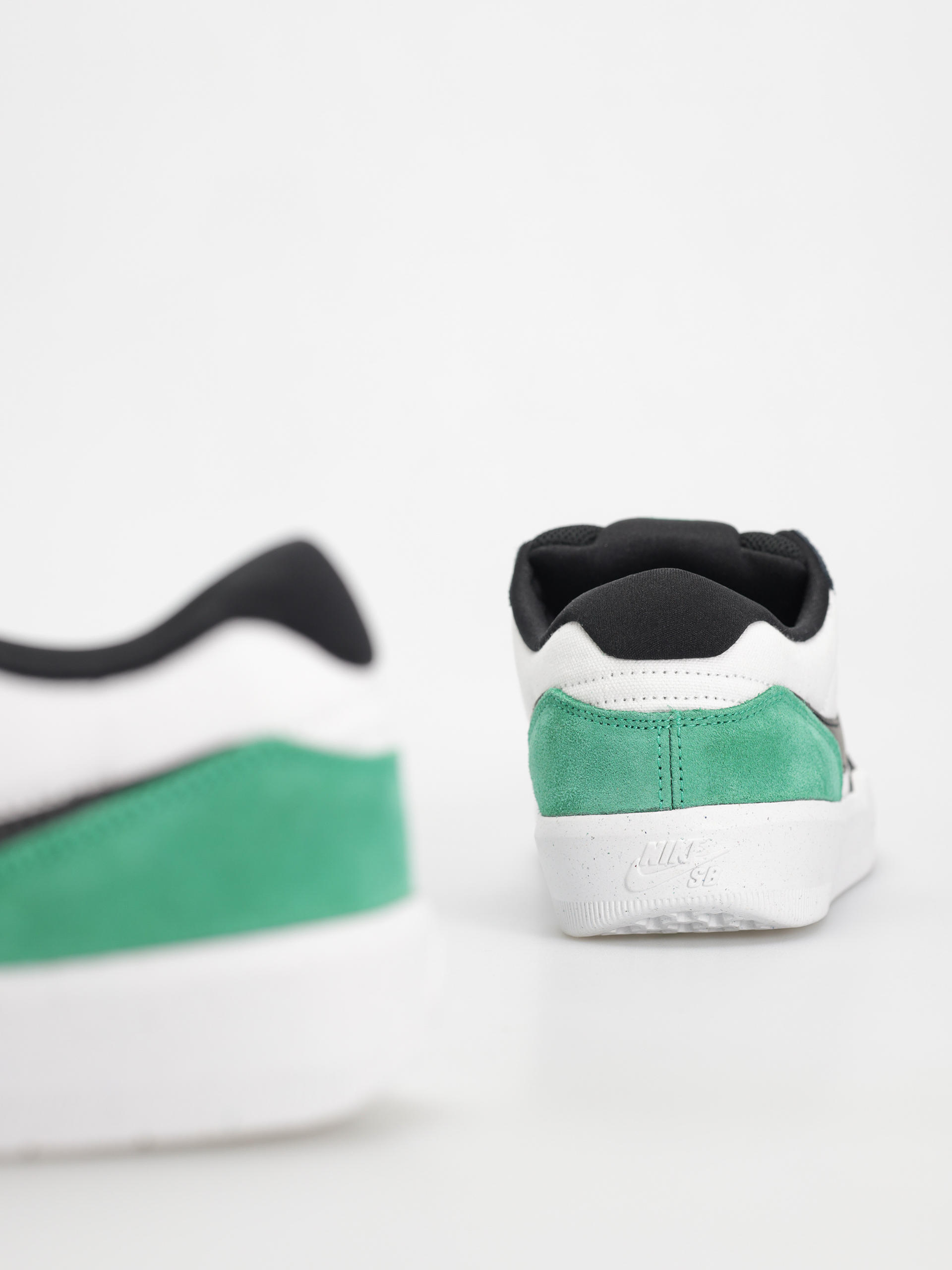 Boty Nike SB Force 58 (white/black stadium green white)