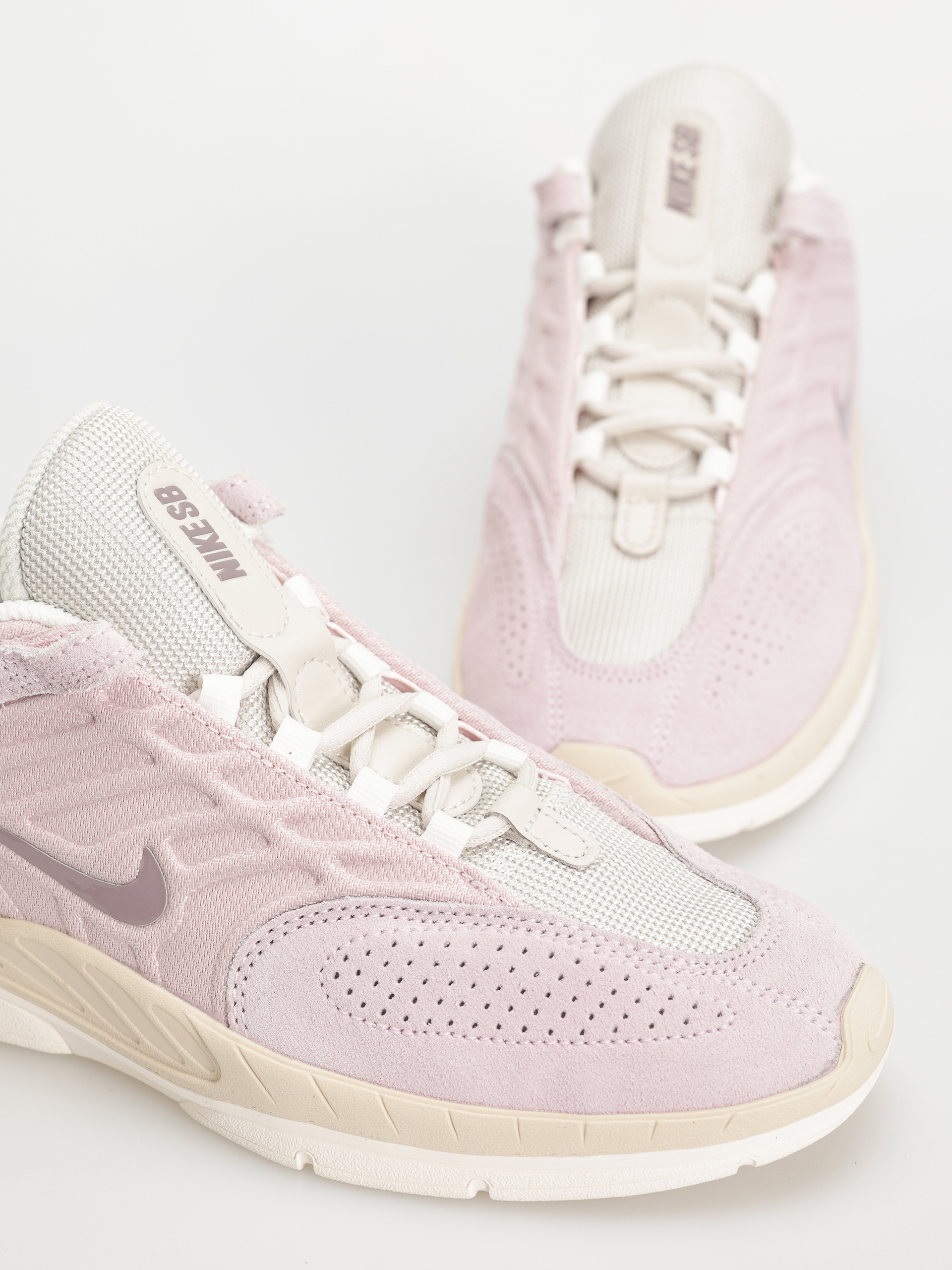 Boty Nike SB Vertebrae (pink foam /taupe grey lt orewood brn)