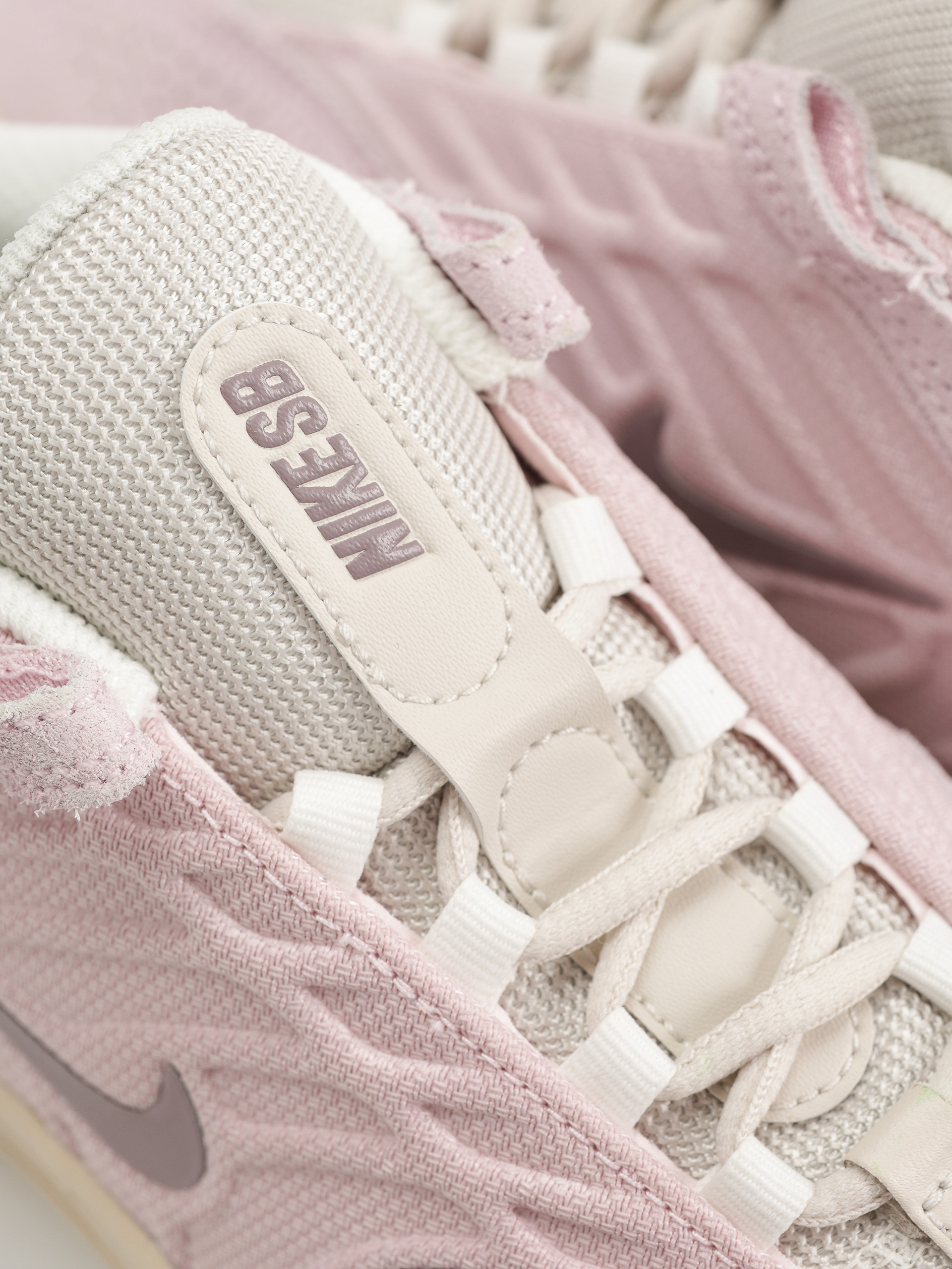 Boty Nike SB Vertebrae (pink foam /taupe grey lt orewood brn)