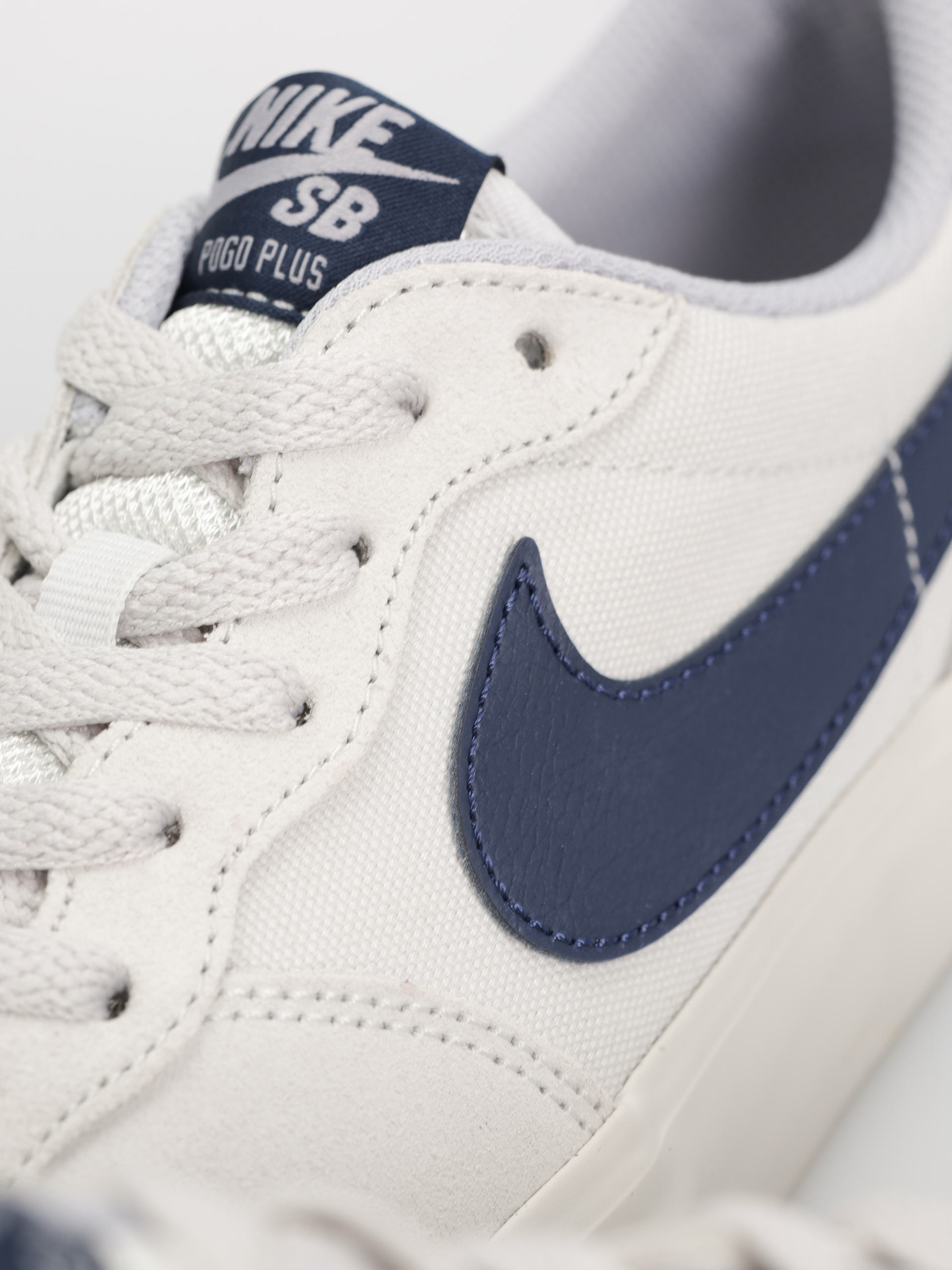 Boty Nike SB Zoom Pogo Plus (photon dust/midnight navy wolf grey)