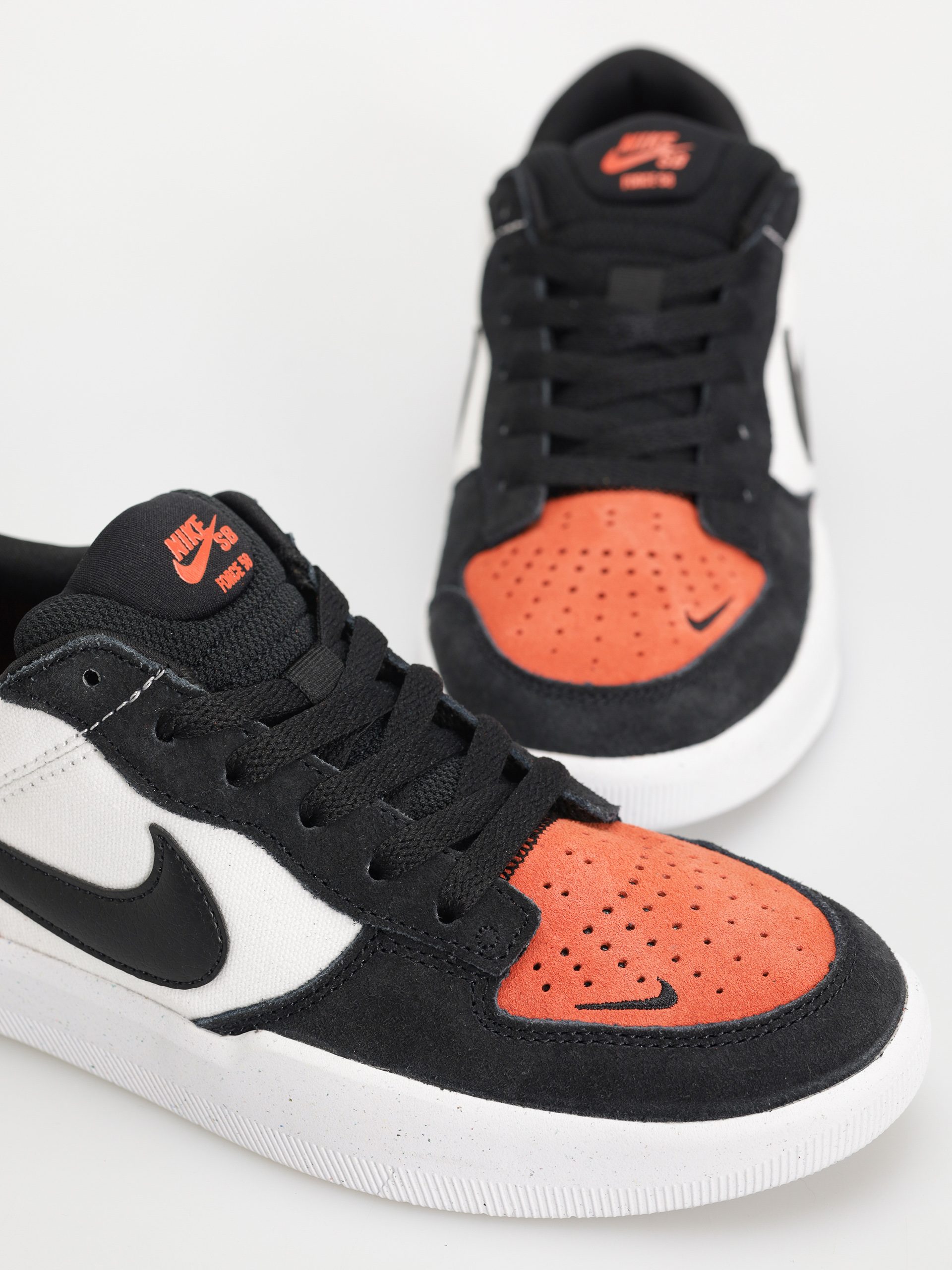 Boty Nike SB Force 58 (white/black cosmic clay white)