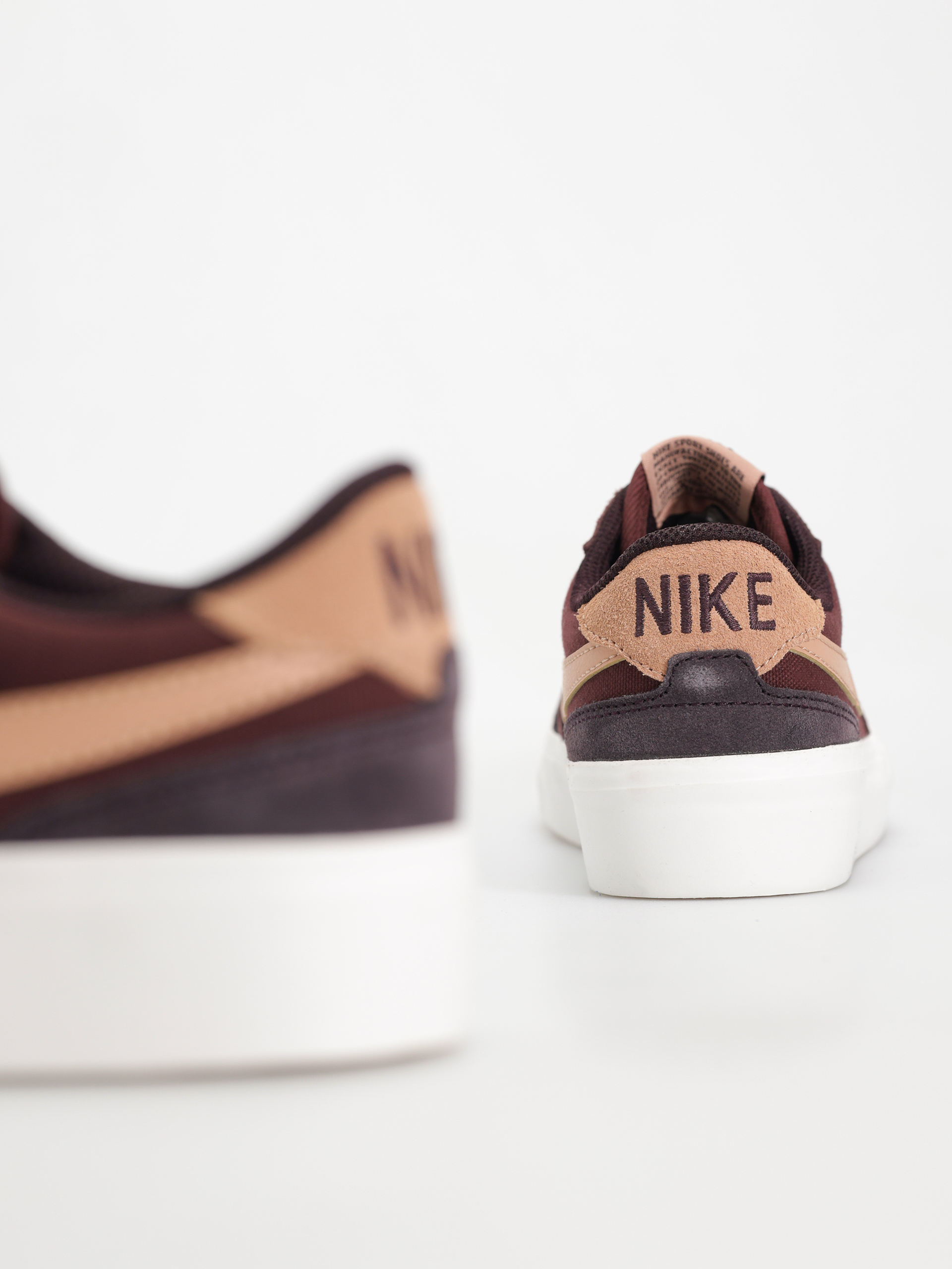 Boty Nike SB Zoom Pogo Plus (burgundy crush/dusted clay burgundy ash)