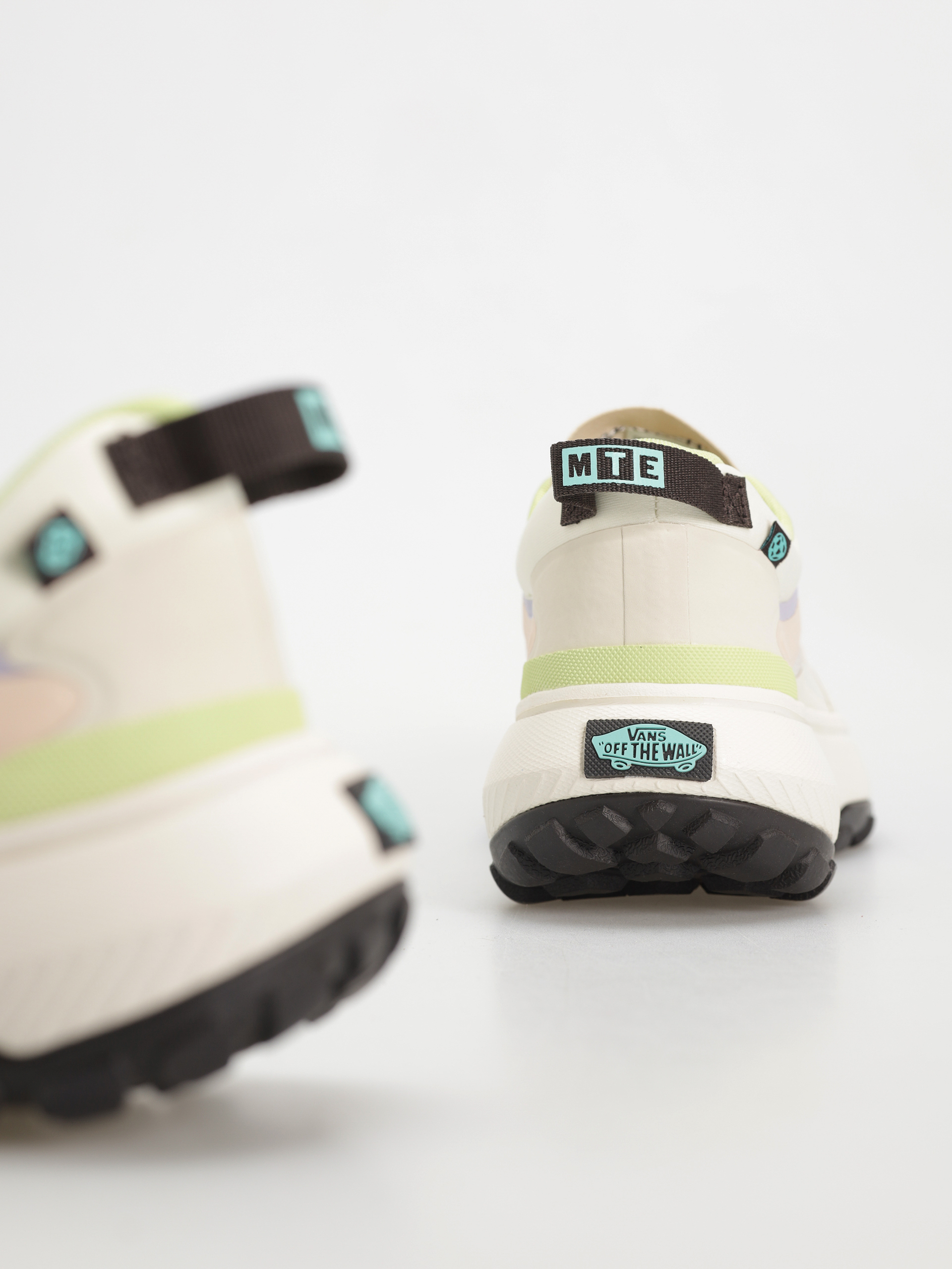 Boty Vans Mte Crosspath (natural/multi)