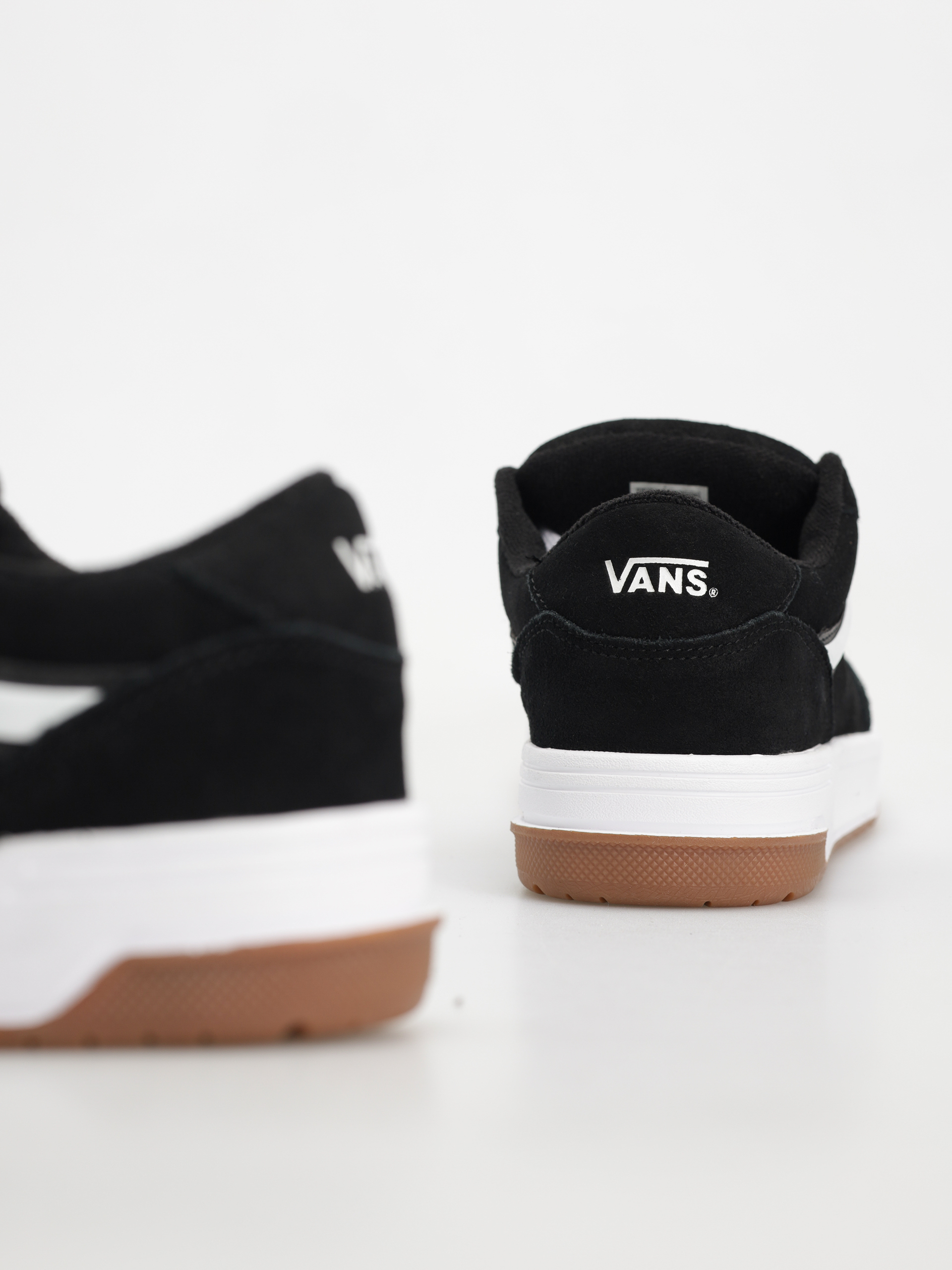 Boty Vans Hylane (black/white/gum)