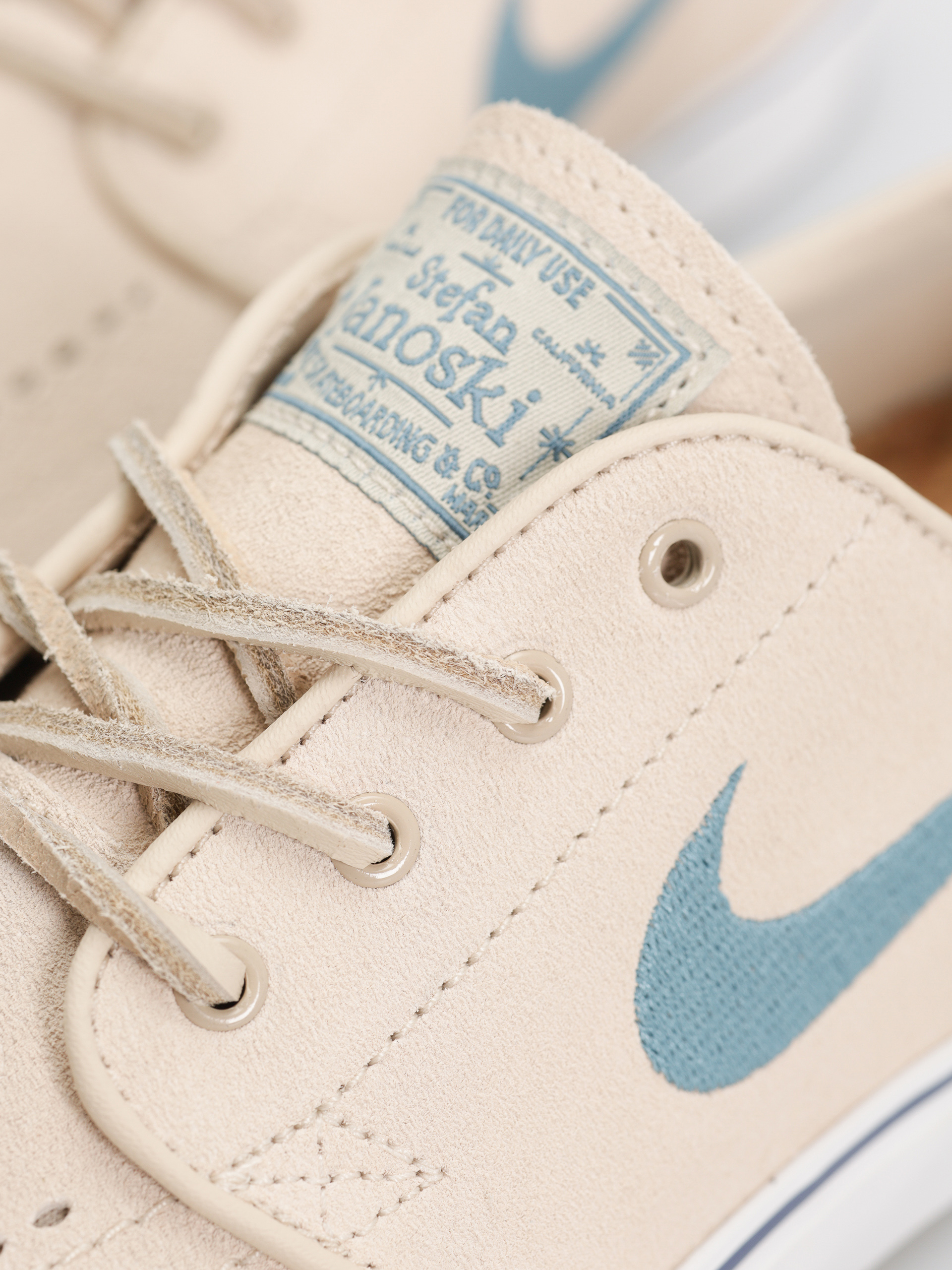 Boty Nike SB Zoom Janoski OG+ (sanddrift/smokey blue thunder blue)