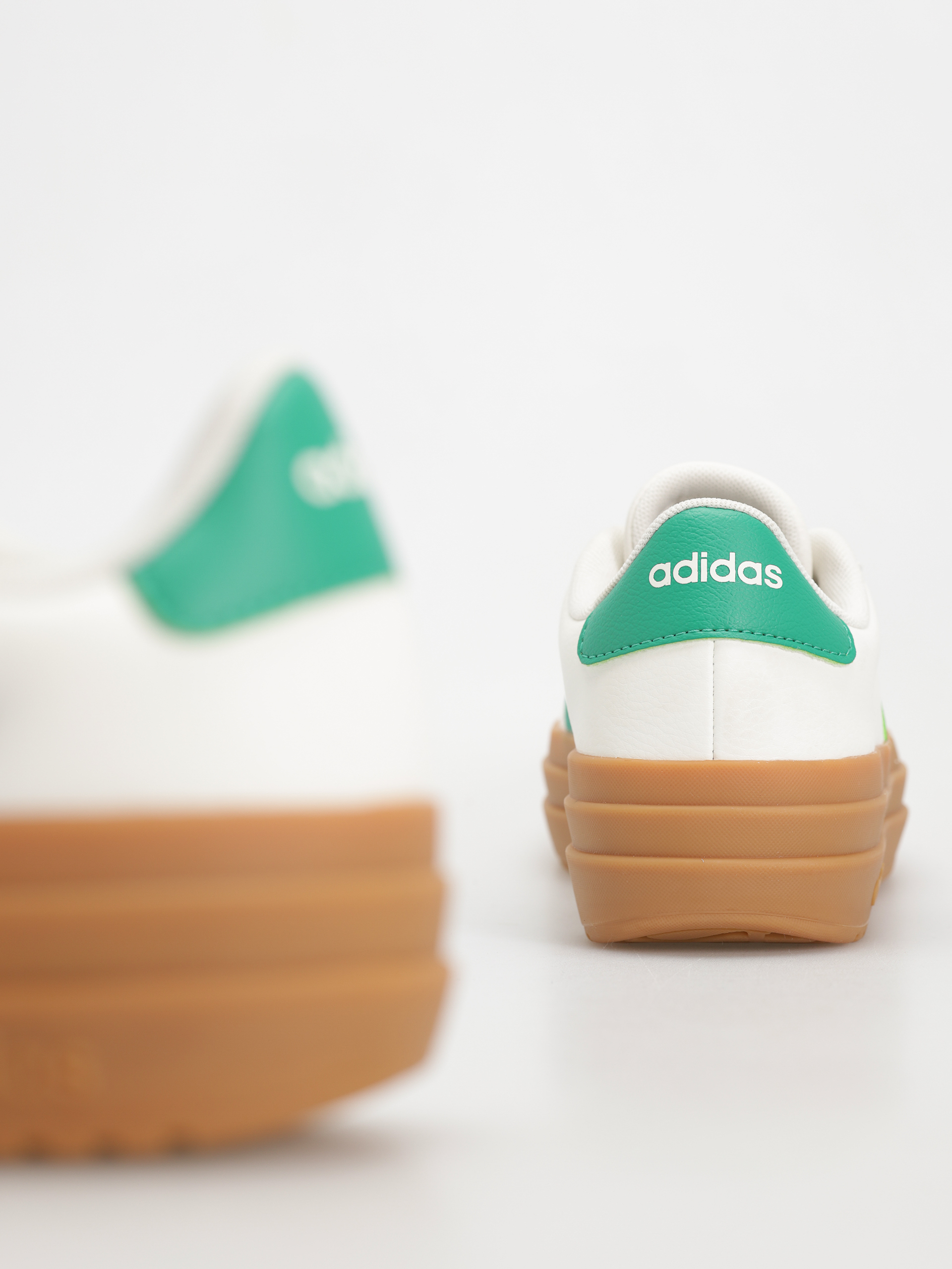 Boty adidas Vl Court Bold Wmn (cwhite/cougrn/goldmt)