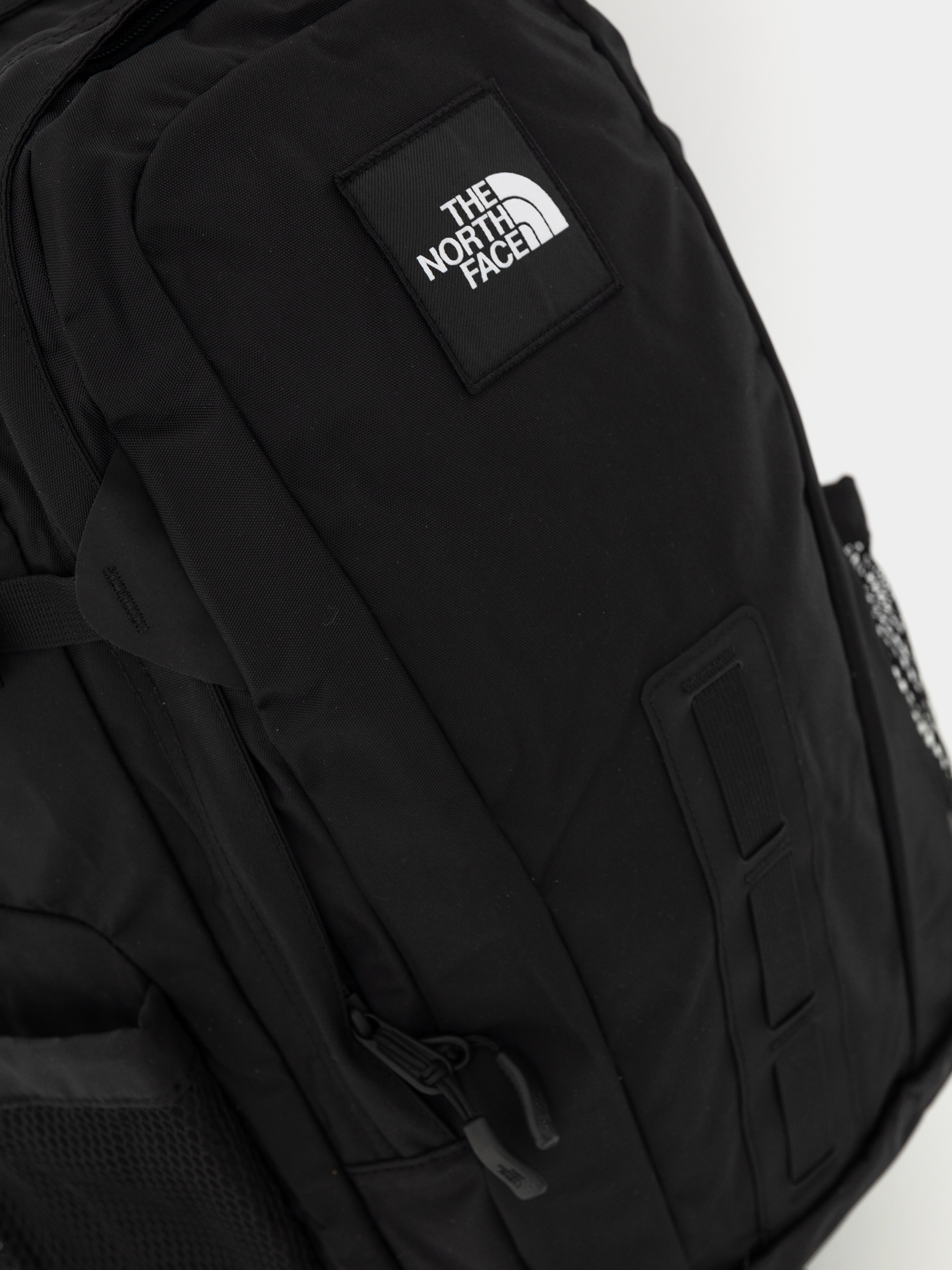 Batoh The North Face Hot Shot Se (tnf black tnf white npf)