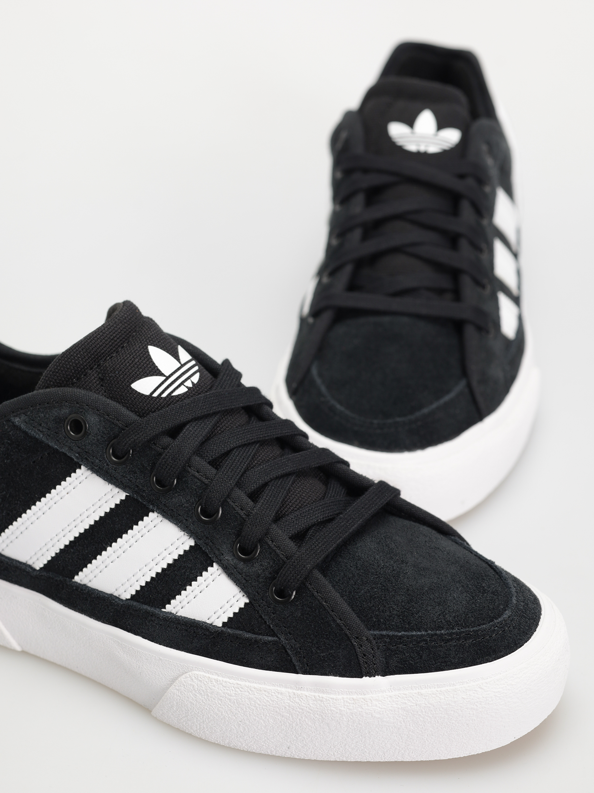 Boty adidas Court Tns Premiere (cblack/ftwwht/ftwwht)