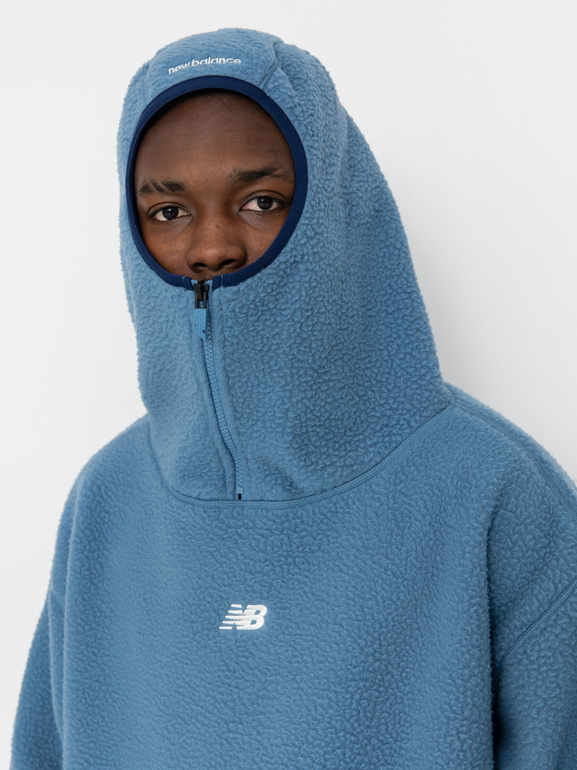 Pánský Fleecová mikina New Balance Hoops Sherpa Top (heronblue)