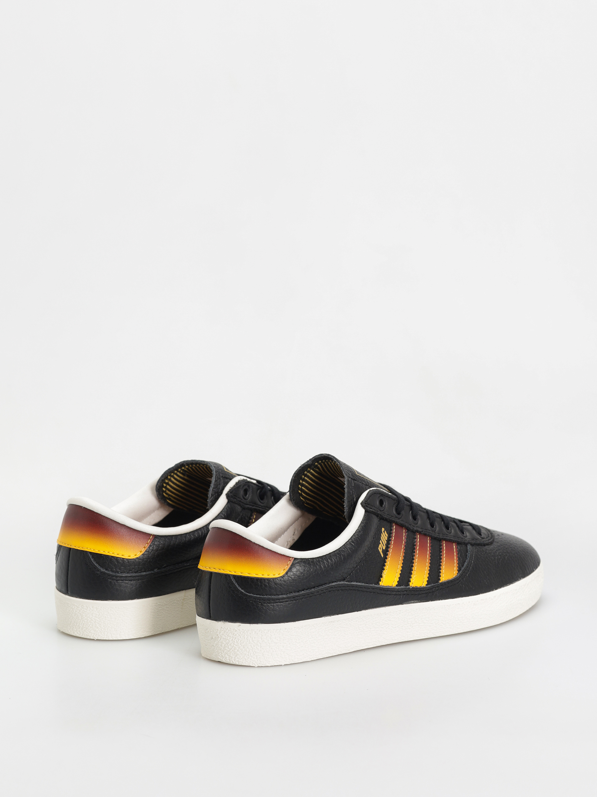 Boty adidas Puig Indoor (cblack/shared/creyel)