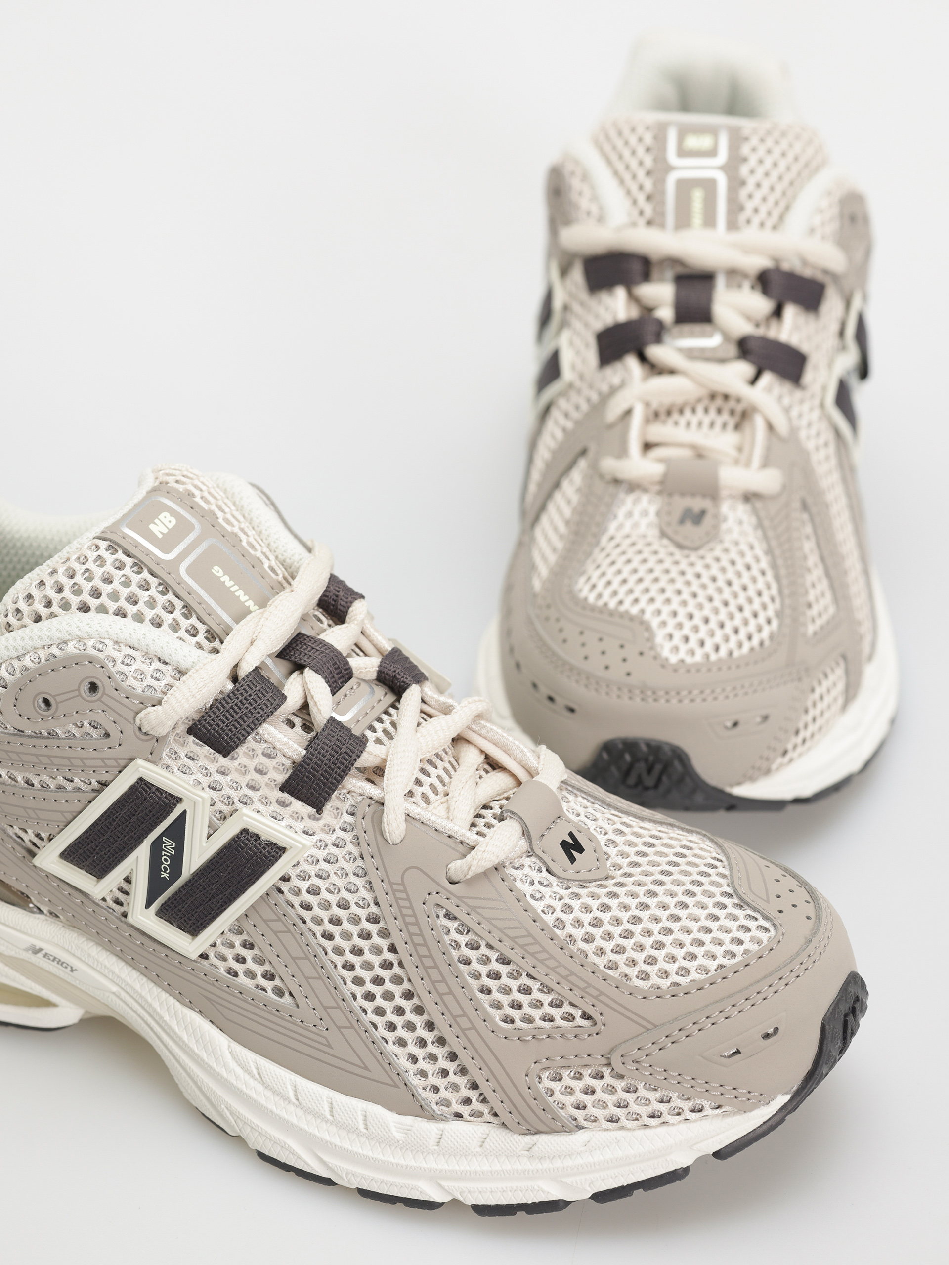 Boty New Balance 1906 JR (arid stone)