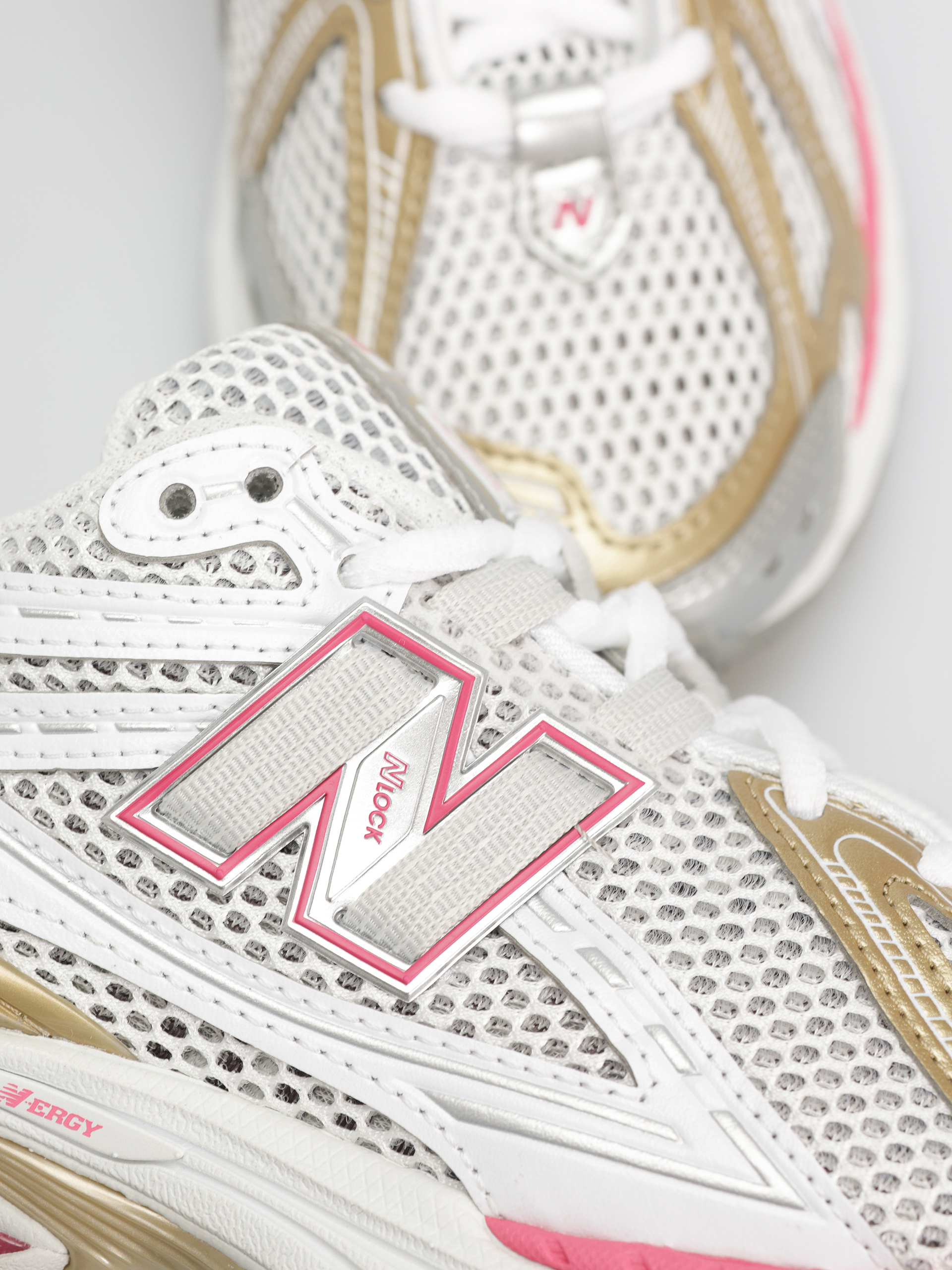 Boty New Balance 1906 (silver metallic)