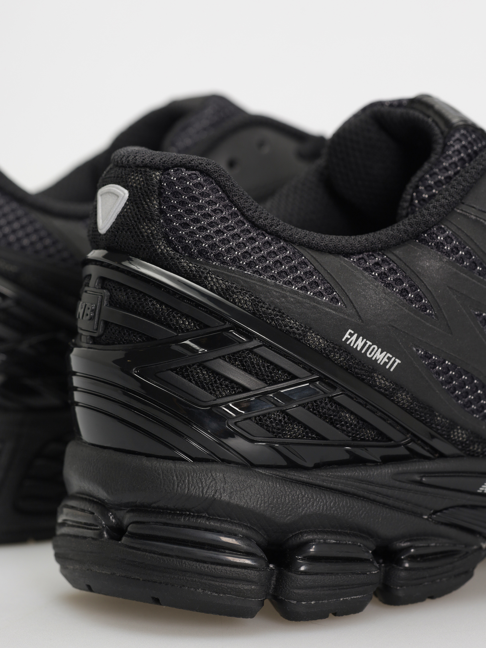 Boty New Balance 1906 (black)