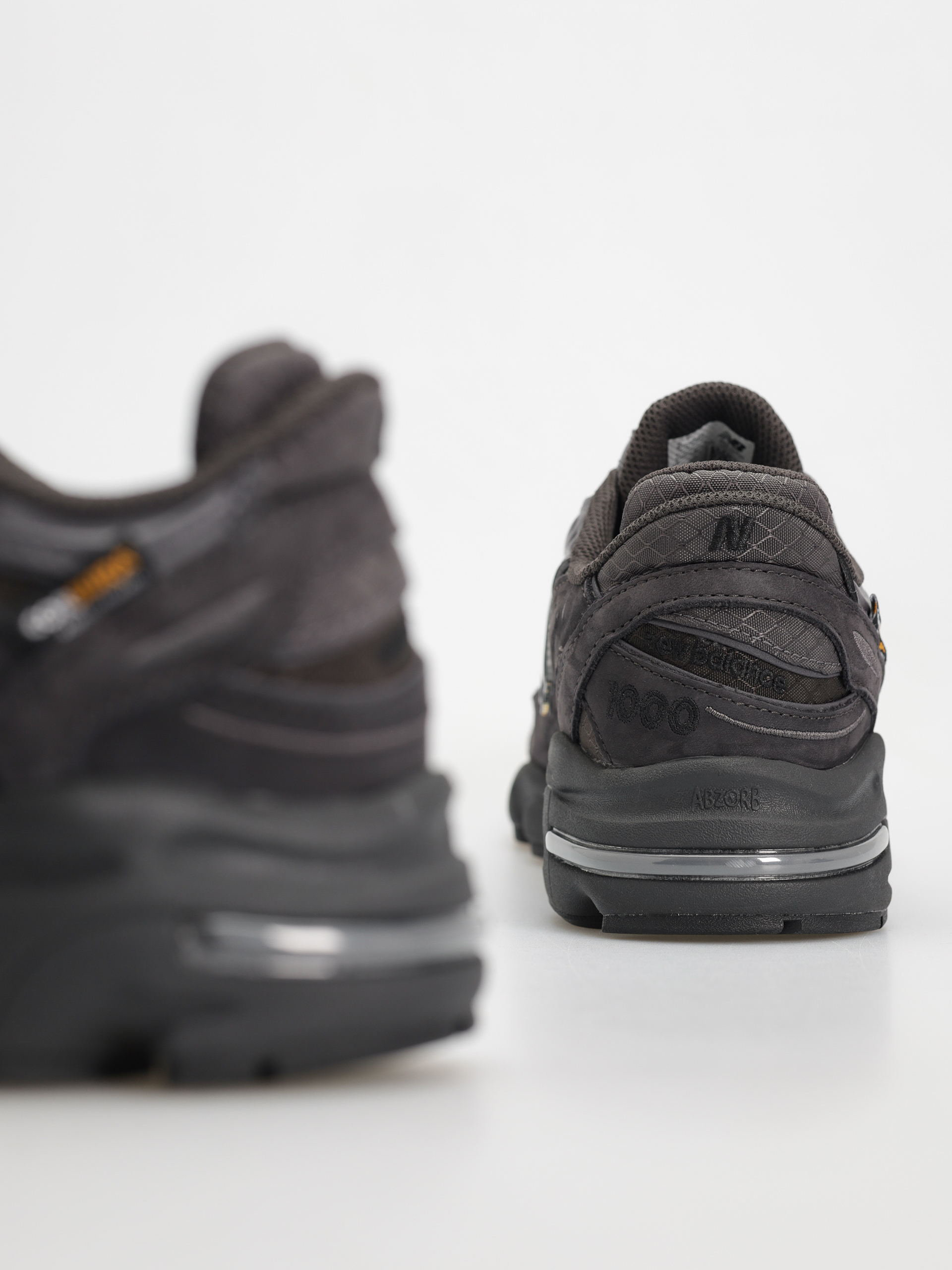 Boty New Balance 1000 (black cement)