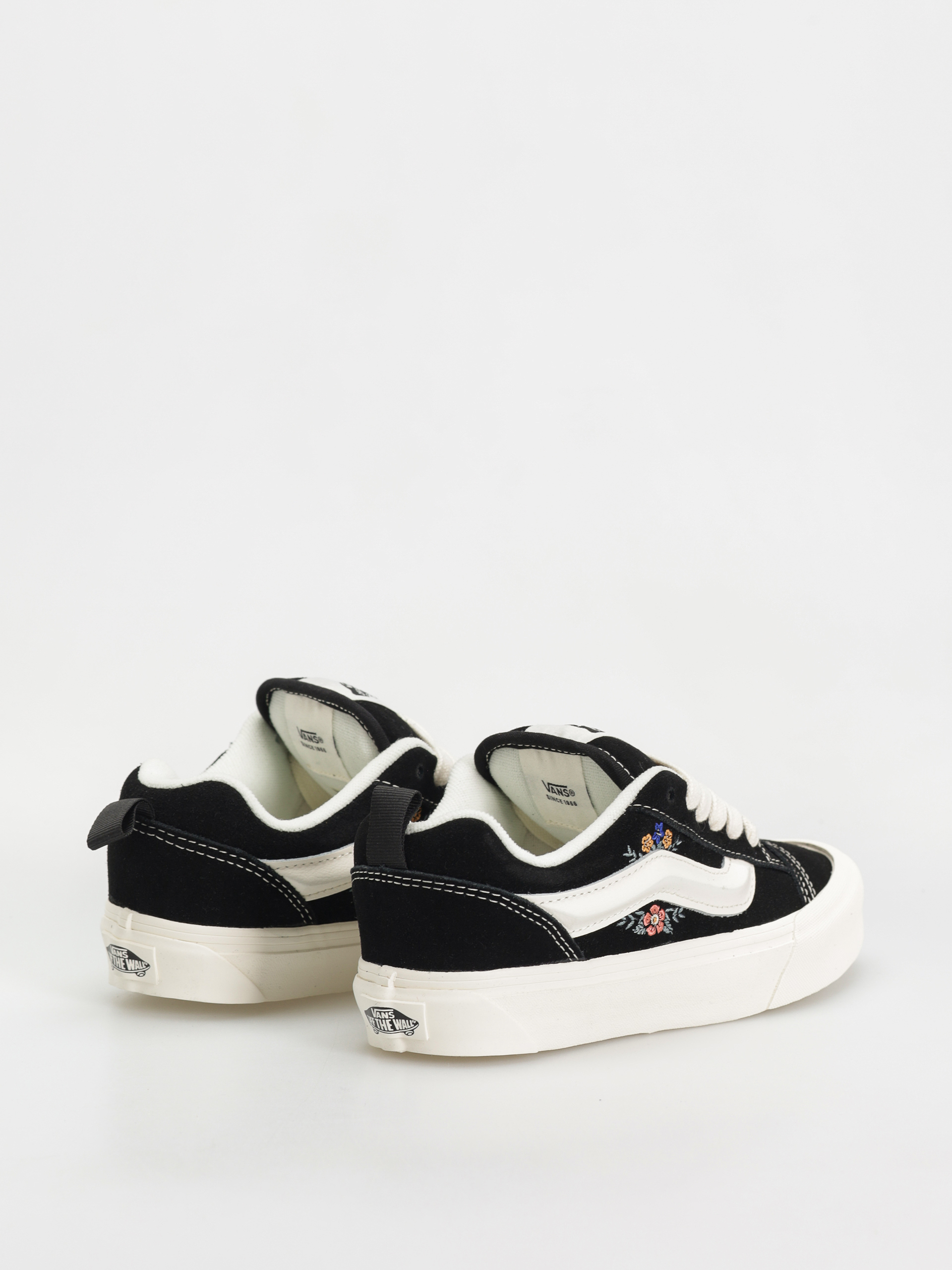Boty Vans Knu Skool (black floral)