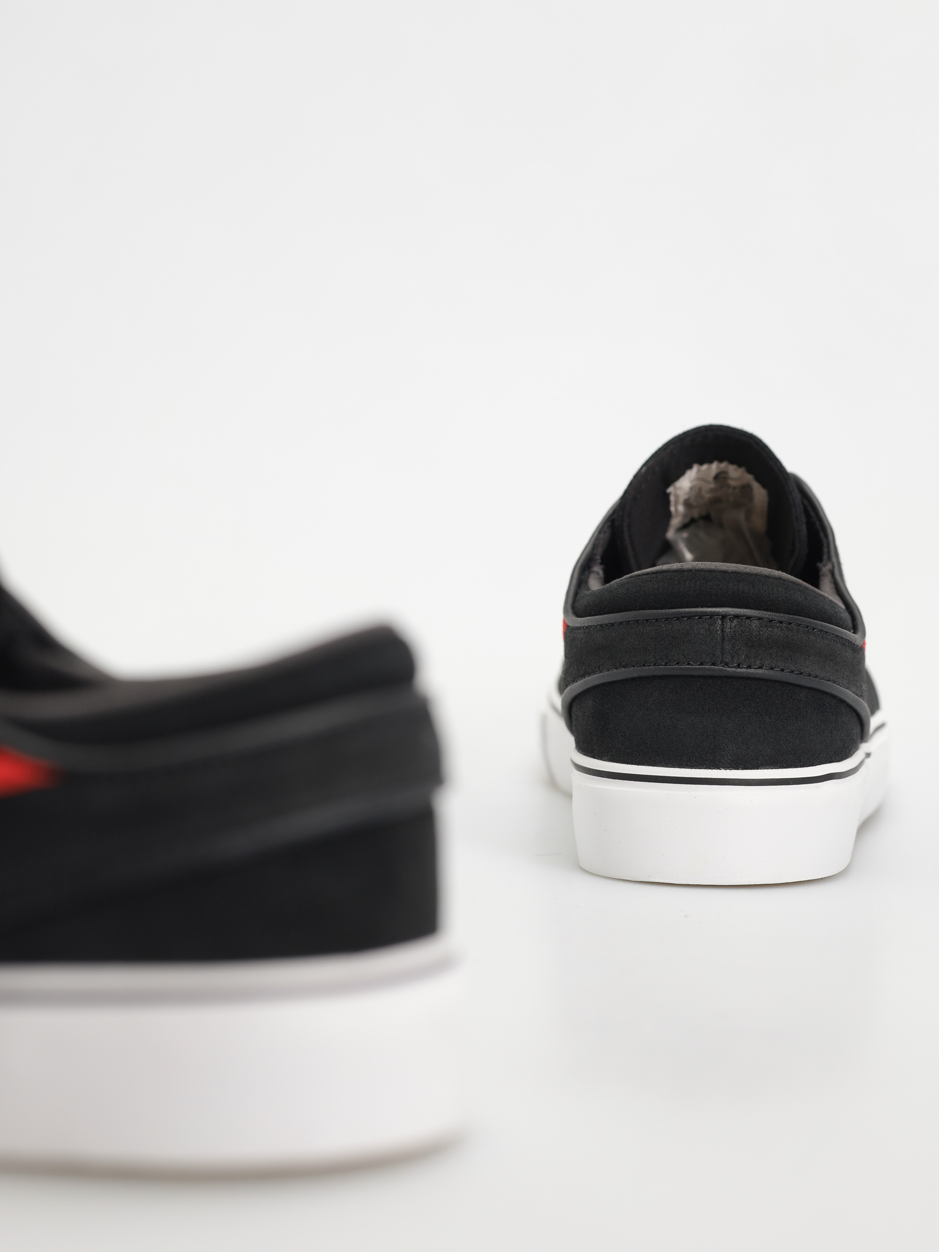 Boty Nike SB Zoom Janoski OG+ (black/university red black summit white)