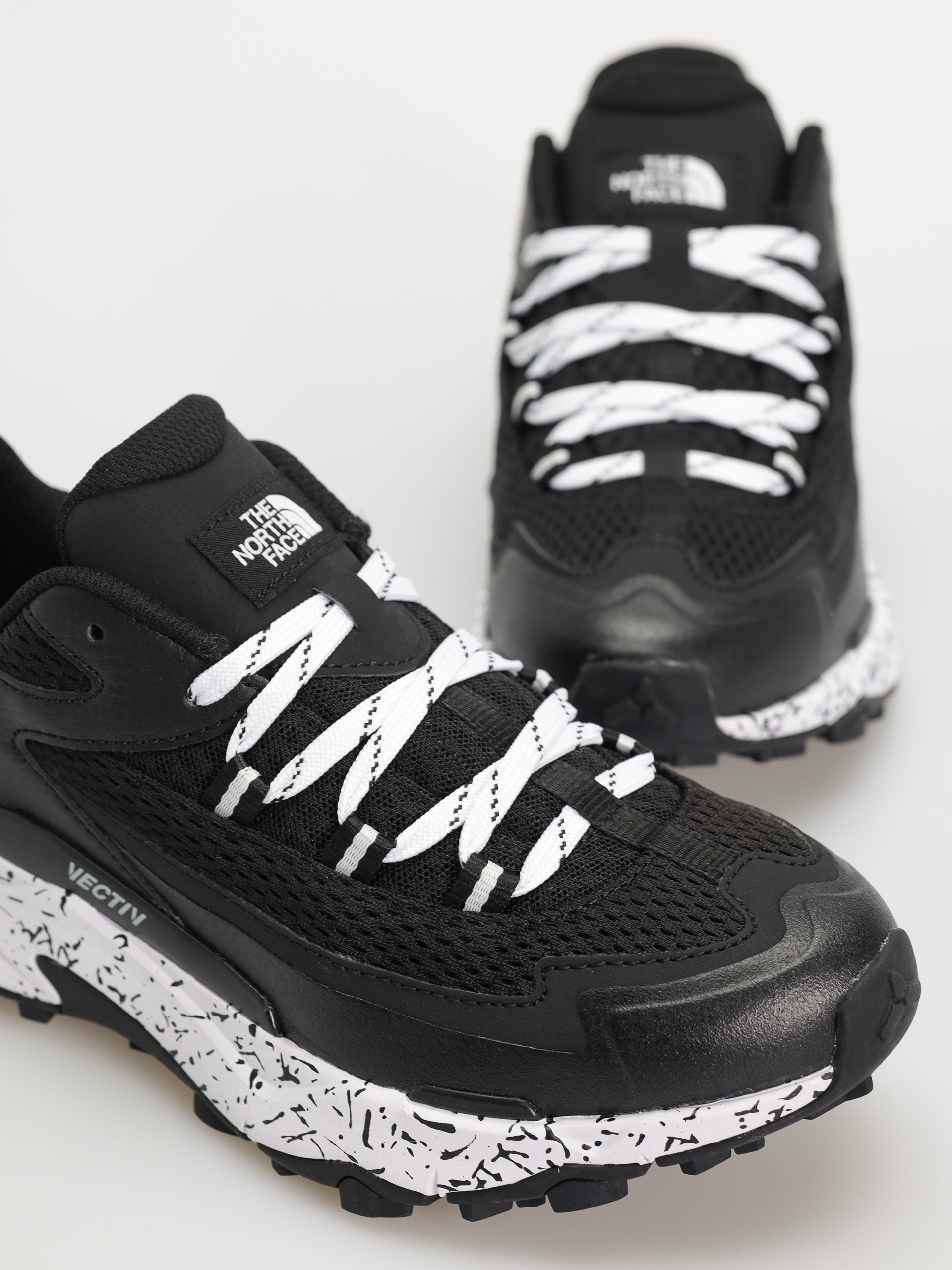 Boty The North Face Vectiv Taraval Wmn (tnf black/tnf white)