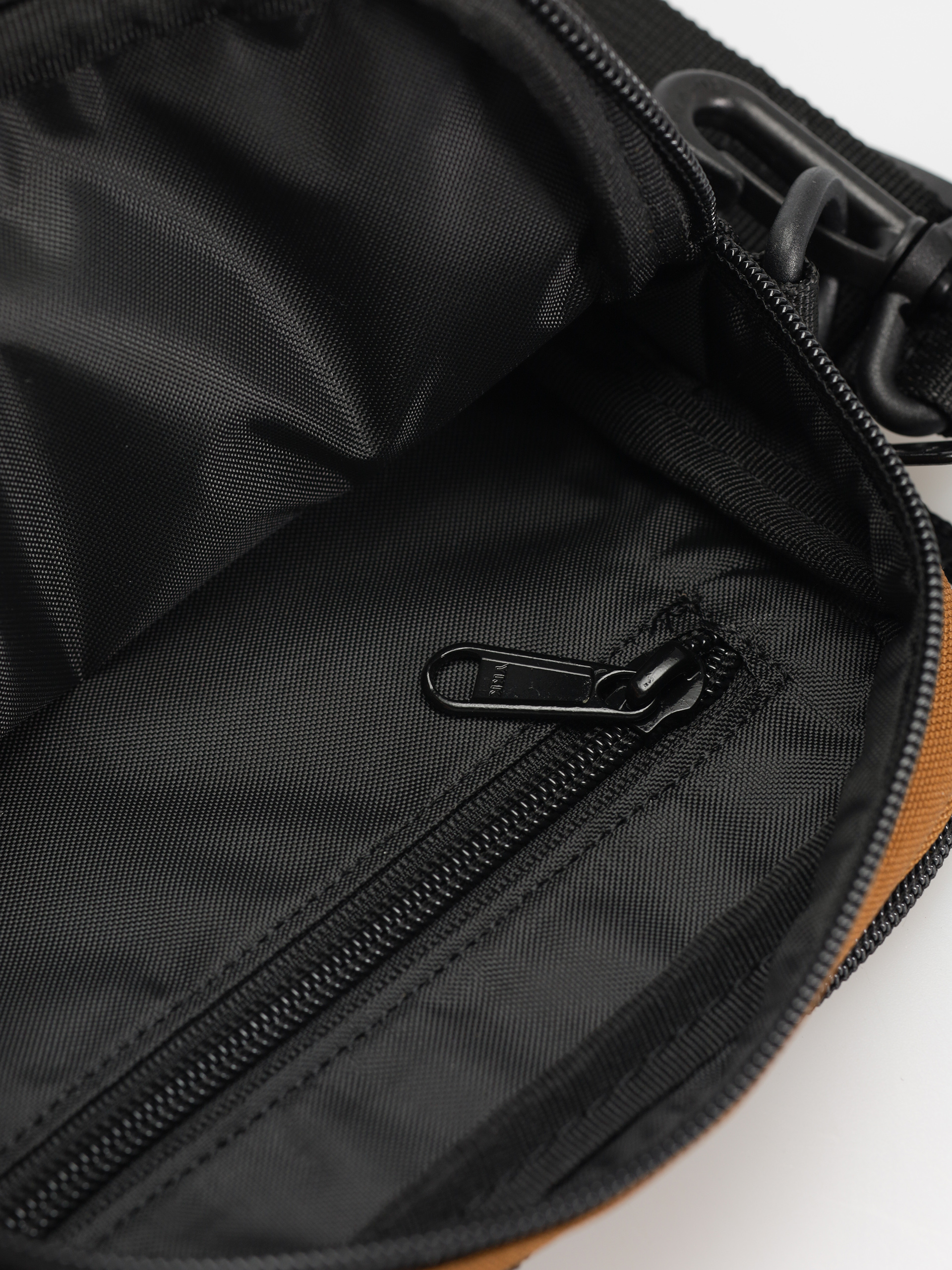 Taška Carhartt WIP Essentials (hamilton brown)