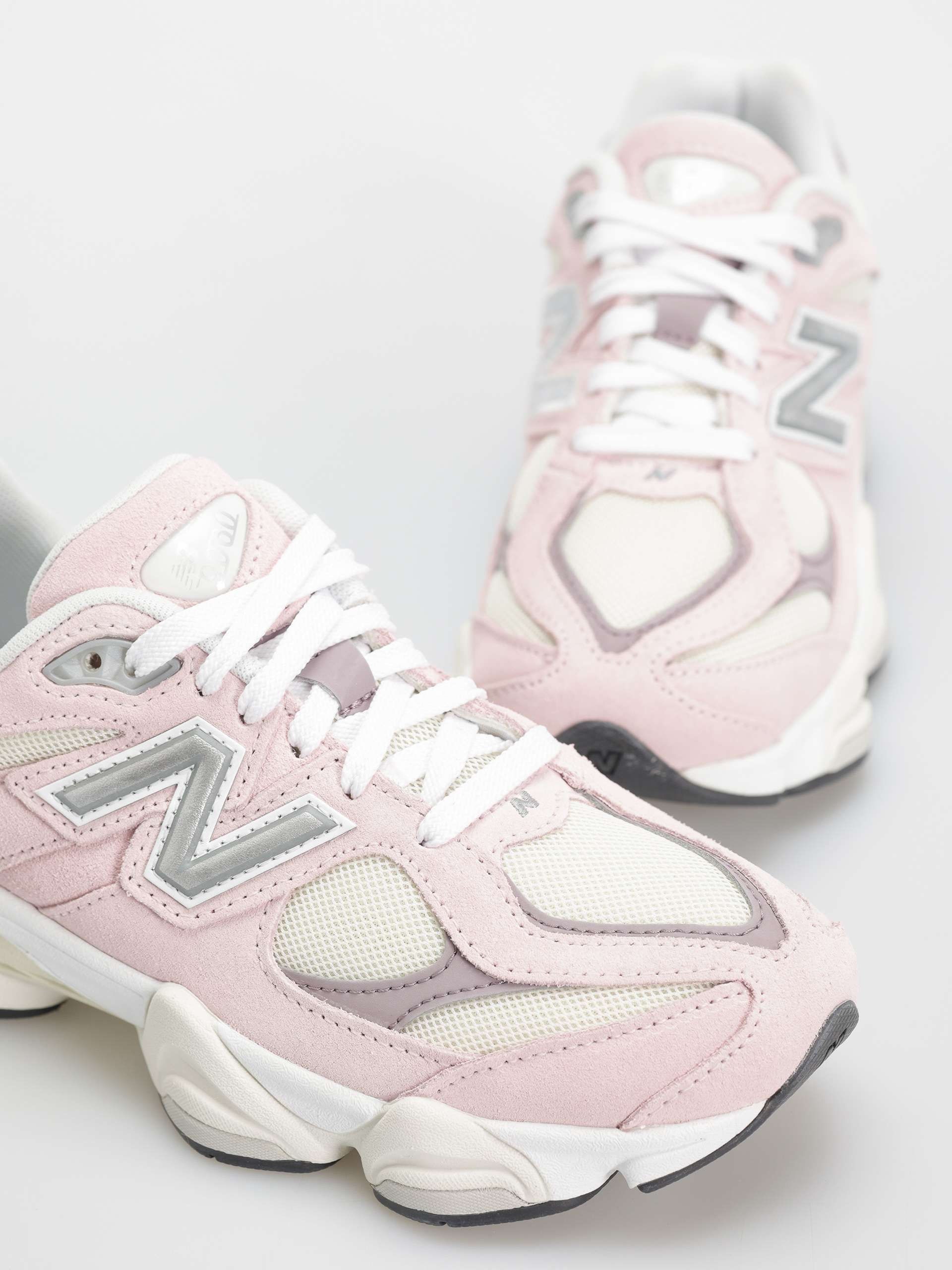 Boty New Balance 9060 JR (rose sugar)
