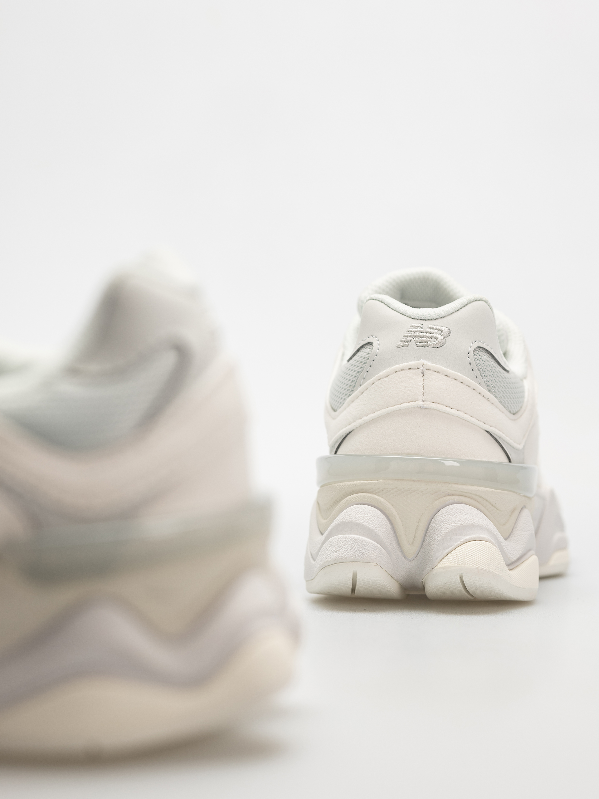 Boty New Balance 9060 JR (reflection)
