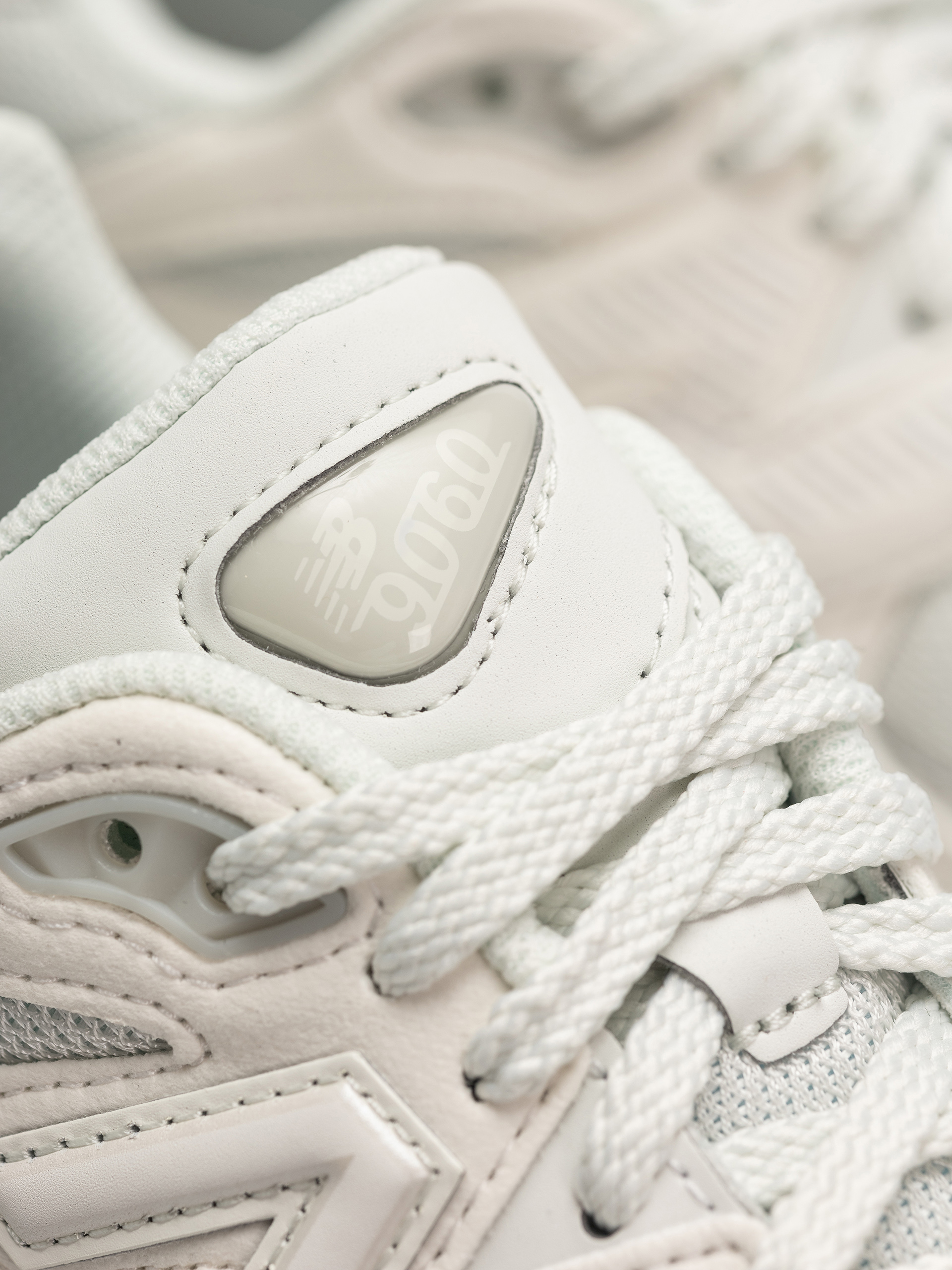 Boty New Balance 9060 JR (reflection)