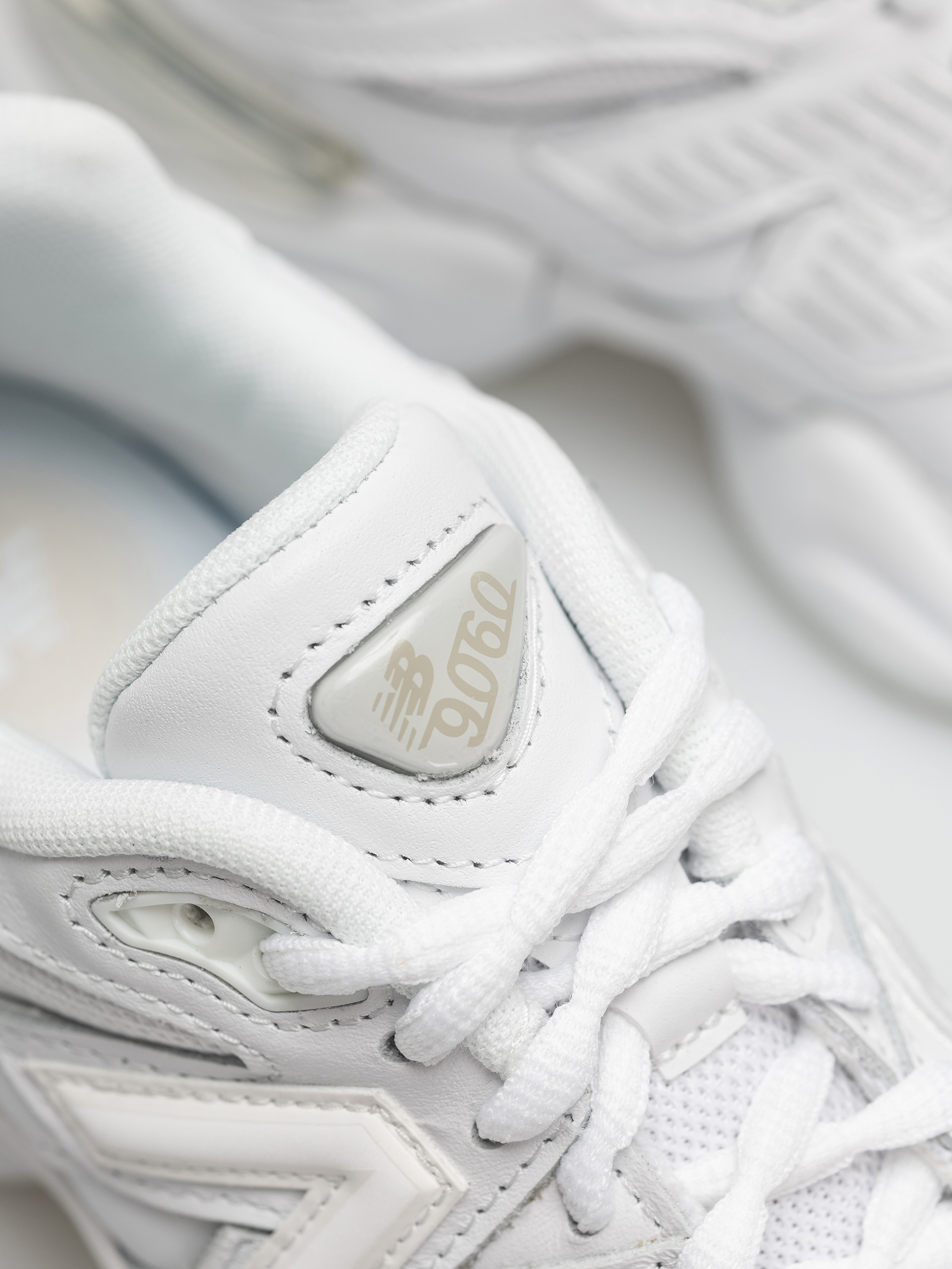 Boty New Balance 9060 (triple white)