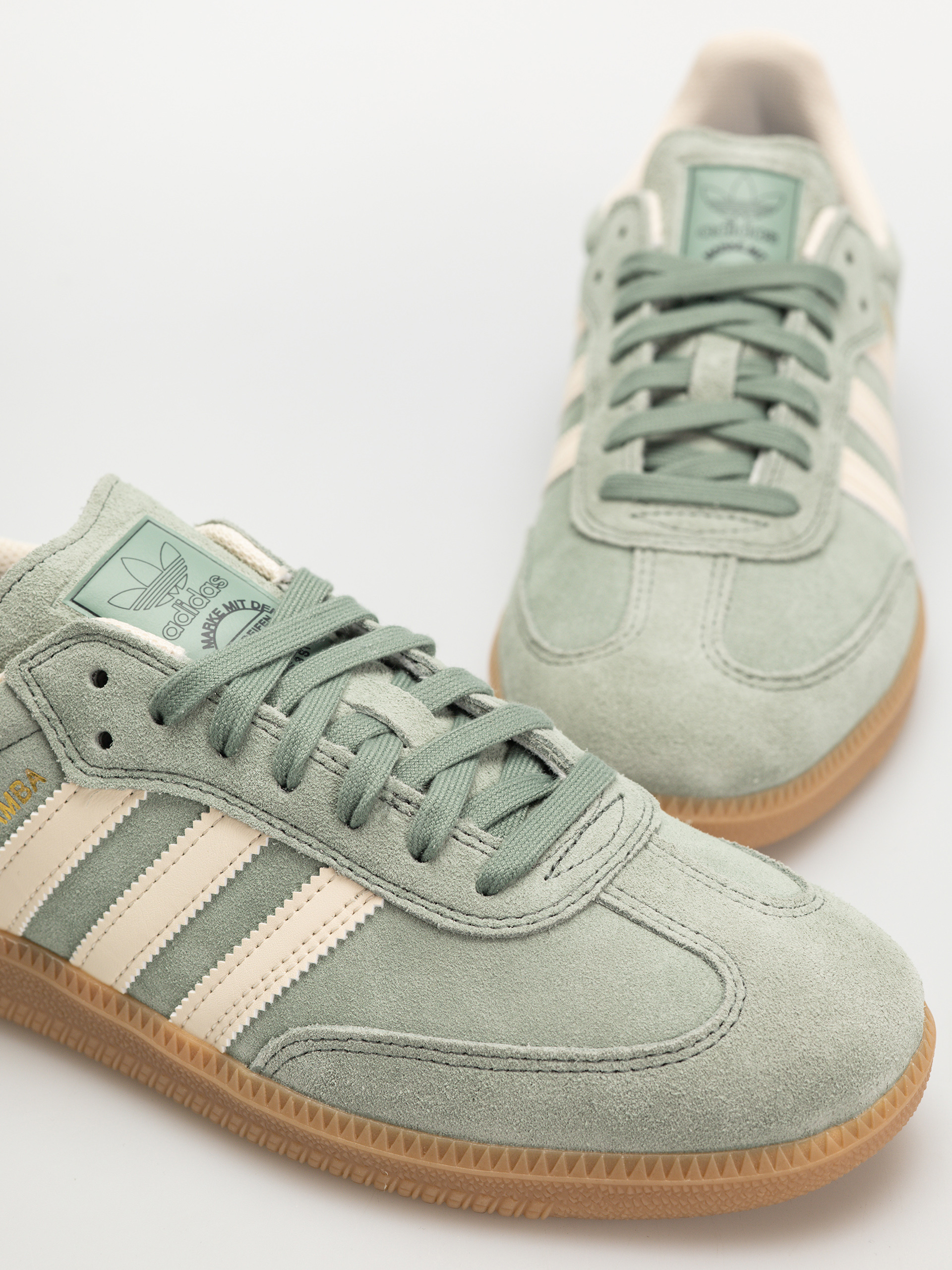 Boty adidas Samba Adv (silgrn/wonwhi/goldmt)