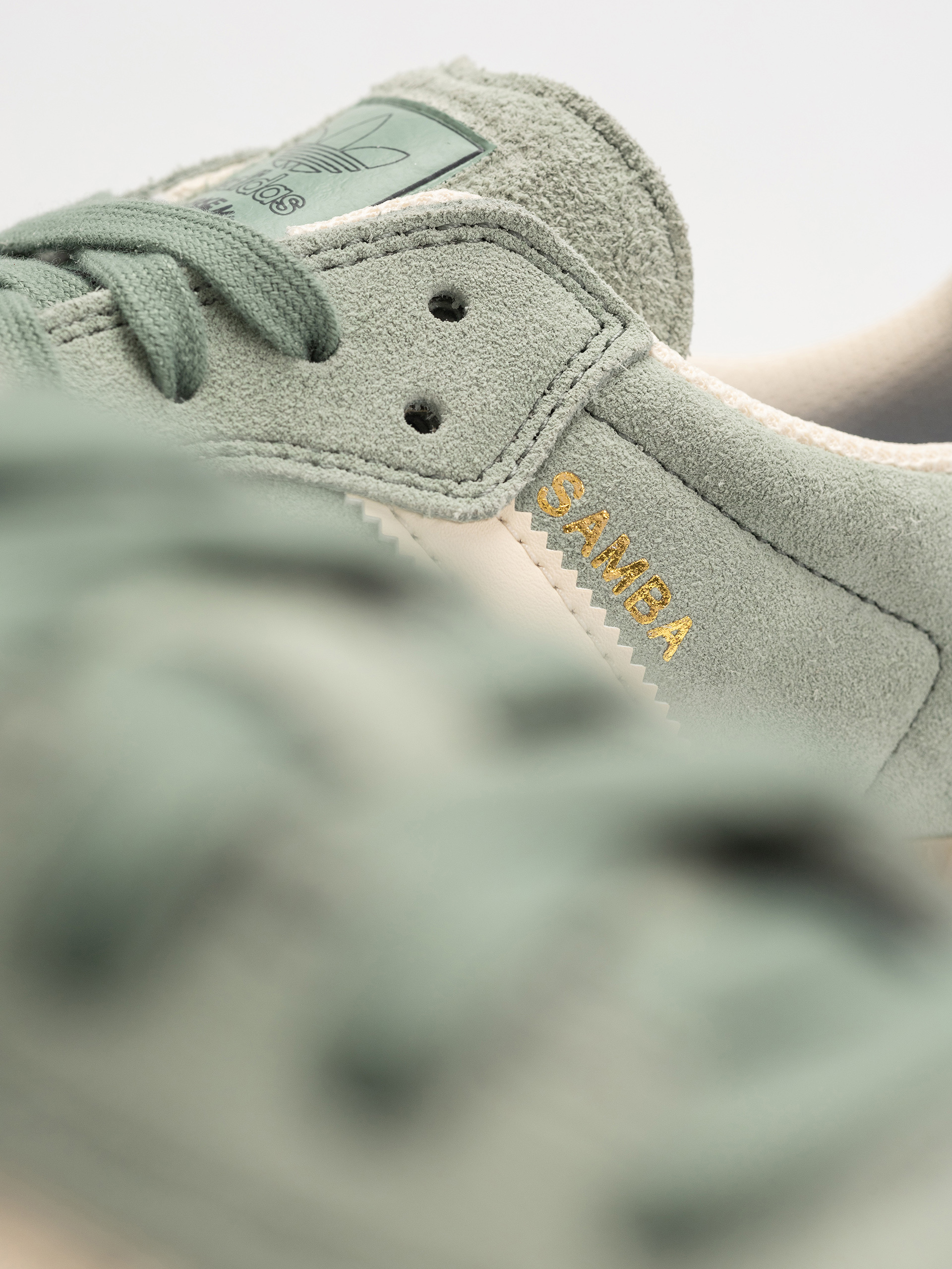 Boty adidas Samba Adv (silgrn/wonwhi/goldmt)