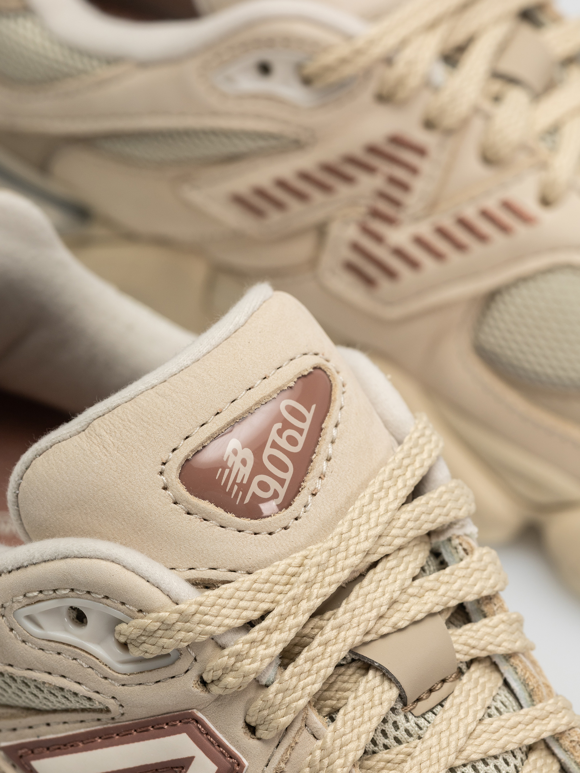 Boty New Balance 9060 (bone)