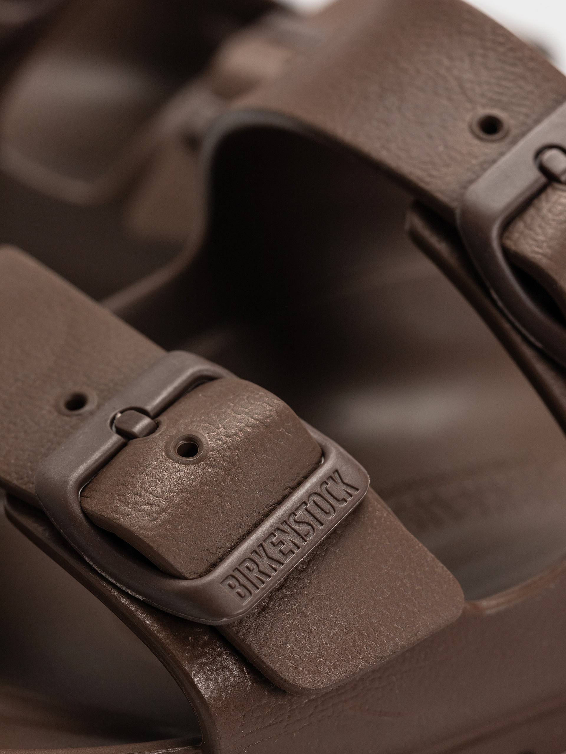 Plážovky Birkenstock Arizona Essentials EVA Narrow Wmn (roast)