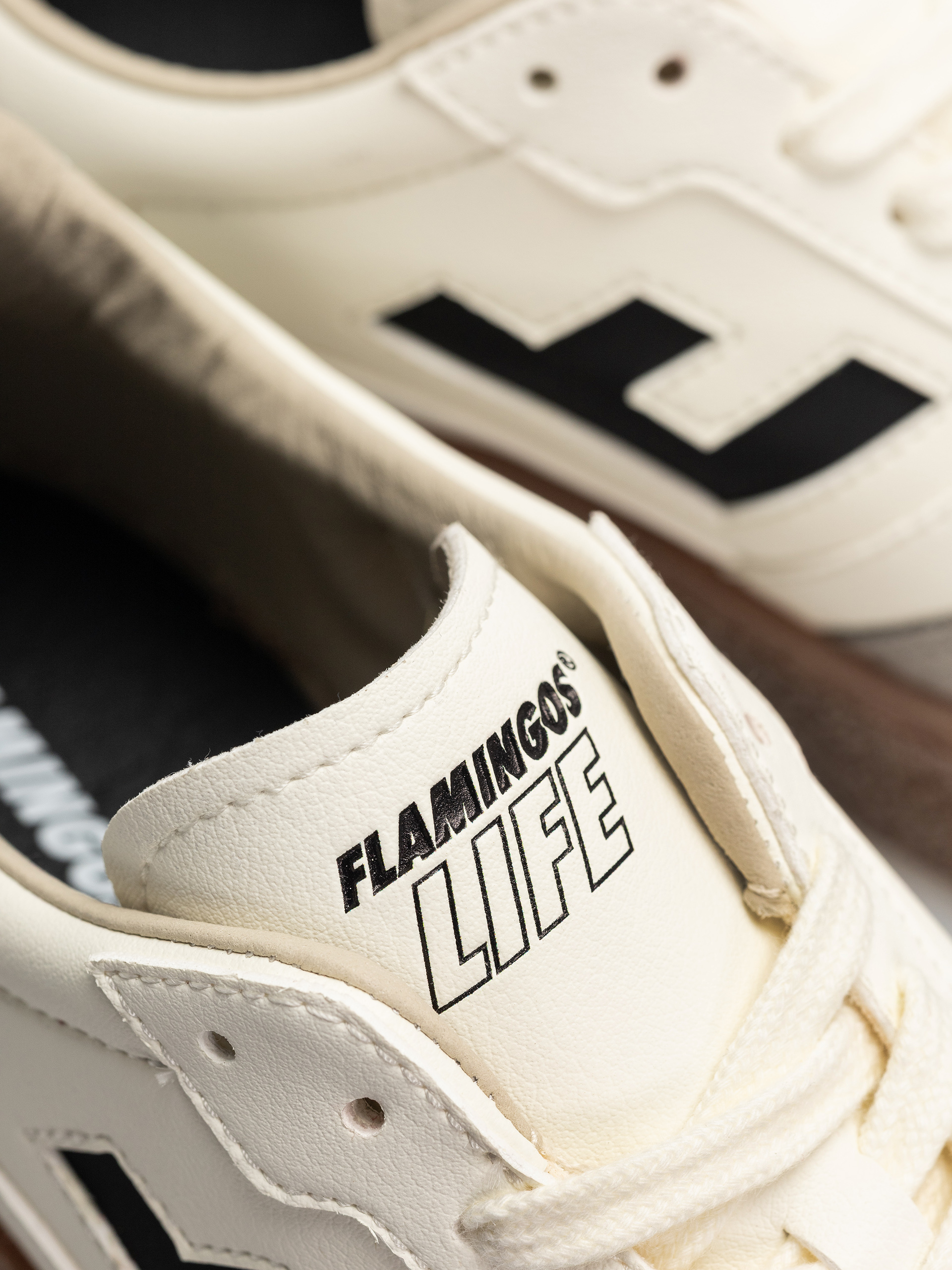 Boty Flamingos Life Burela Bold (black)