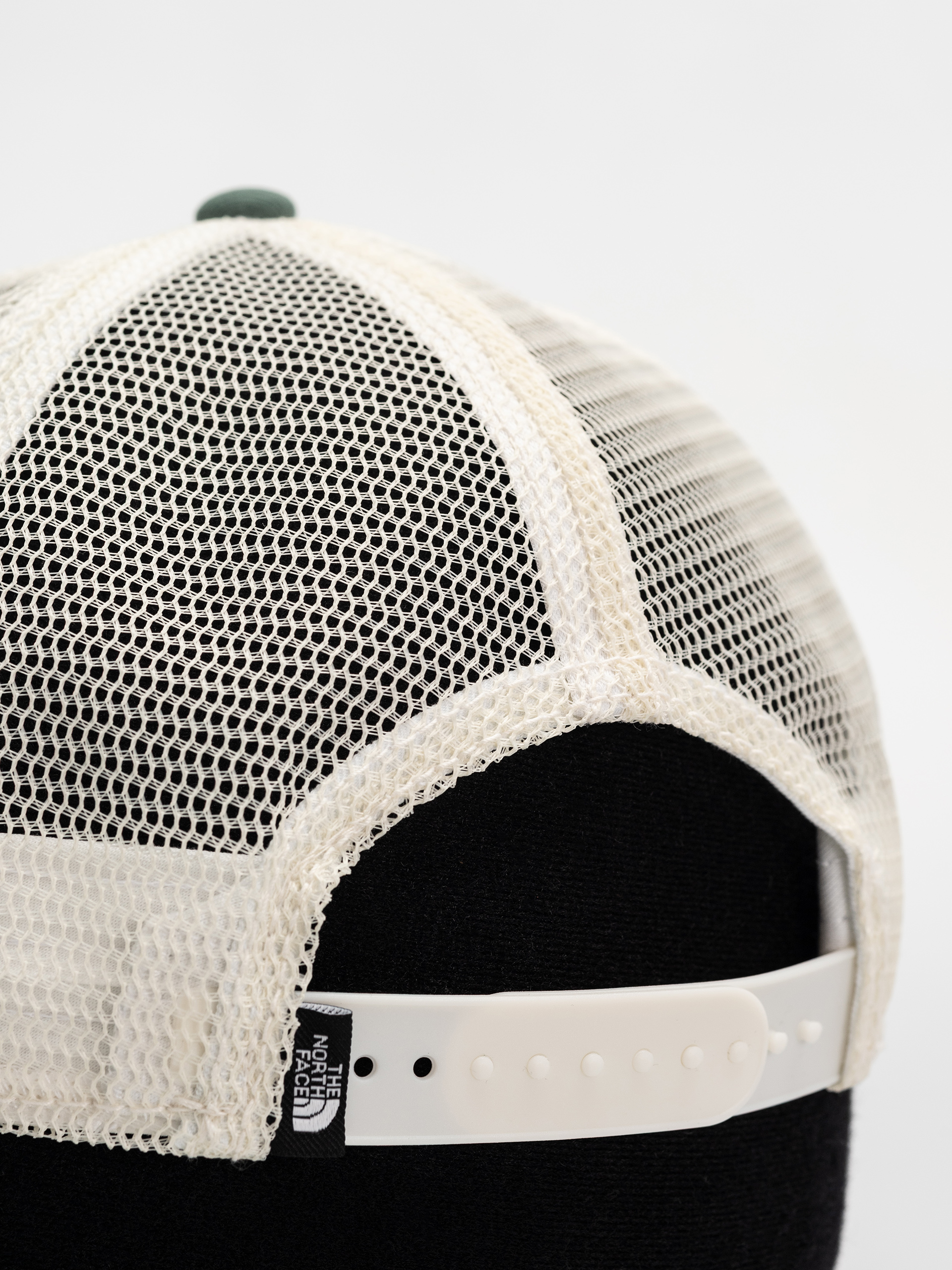 Kšiltovka  The North Face Deep Fit Mudder Trucker (deep nori/duck green)