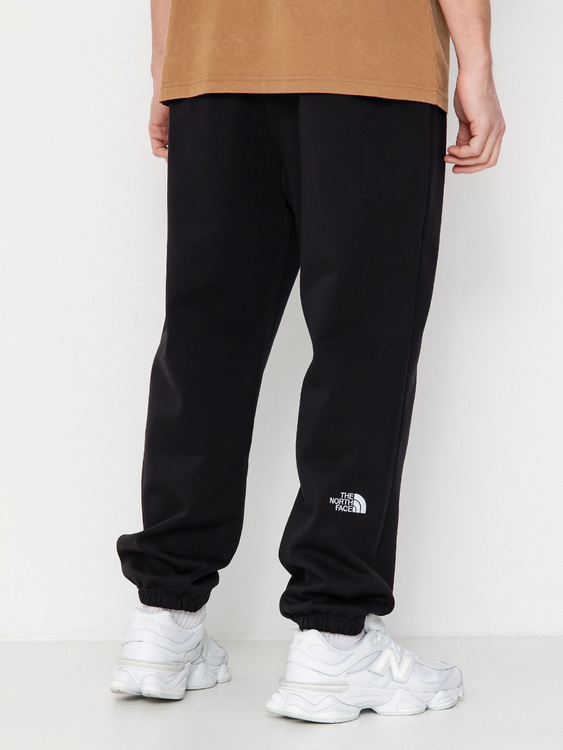 Kalhoty The North Face Essential Relaxed Straight Jogger (tnf black)