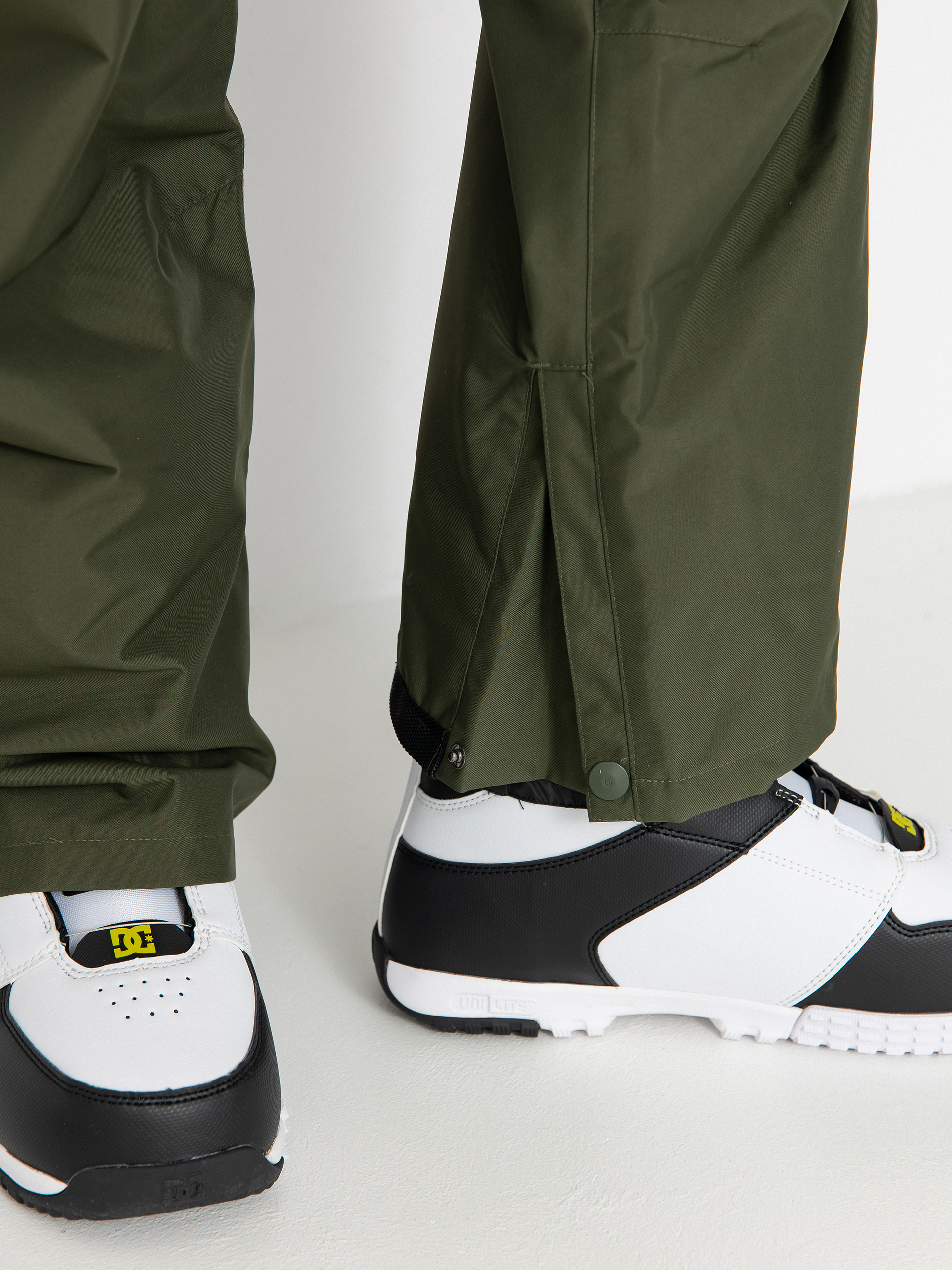 Pánské Snowboardové kalhoty  DC Docile Bib (deep depths)