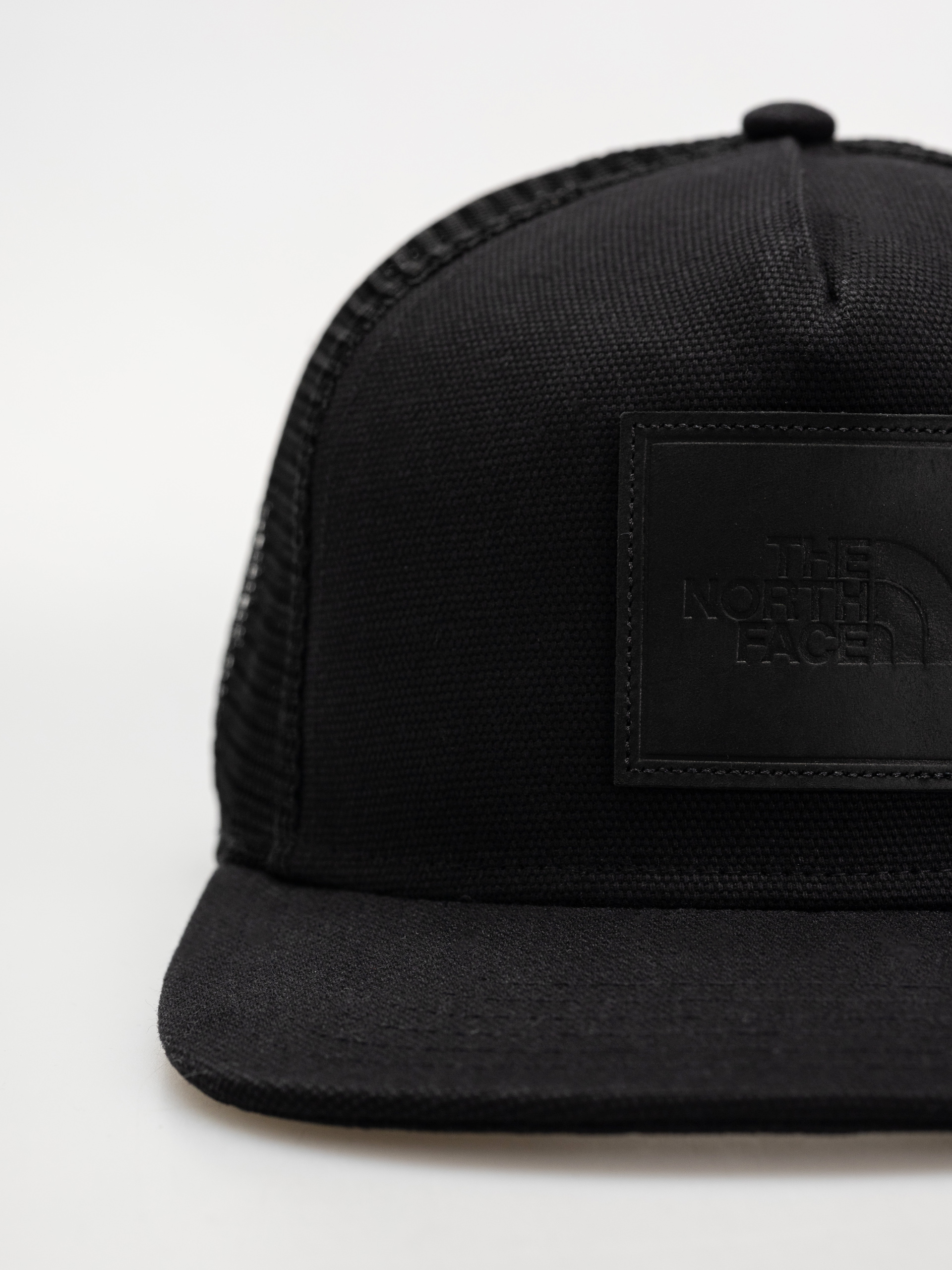 Kšiltovka  The North Face Half Dome Trucker (tnf black/leather patch)