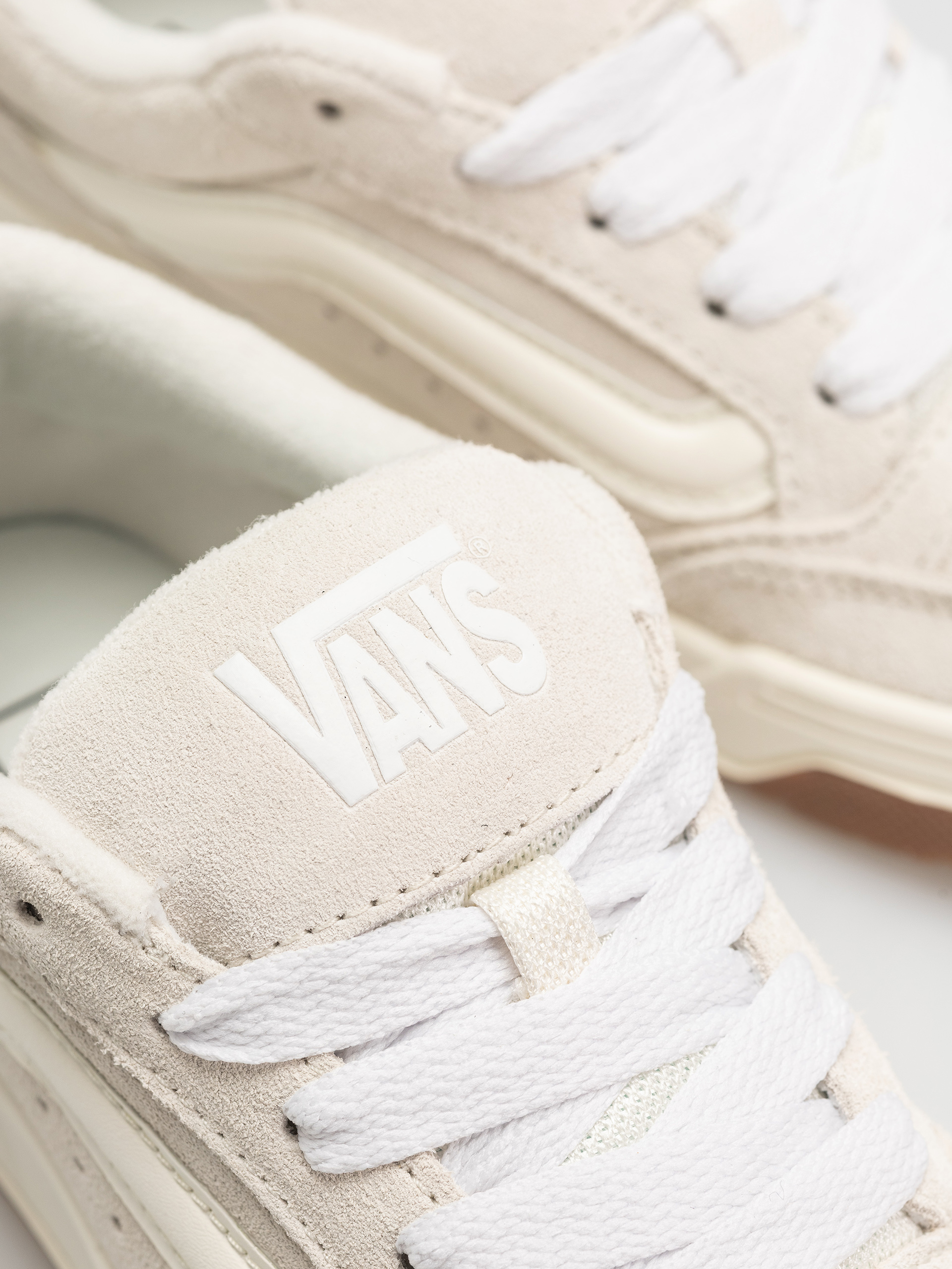 Boty Vans Hylane (marshmallow)