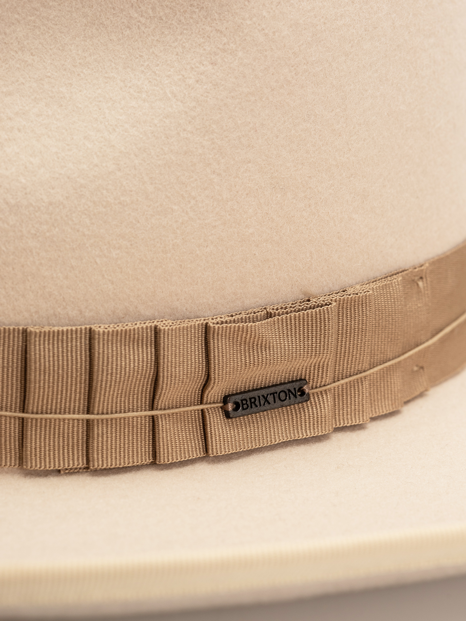 Klobouk Brixton Reno Fedora (bone/sand)