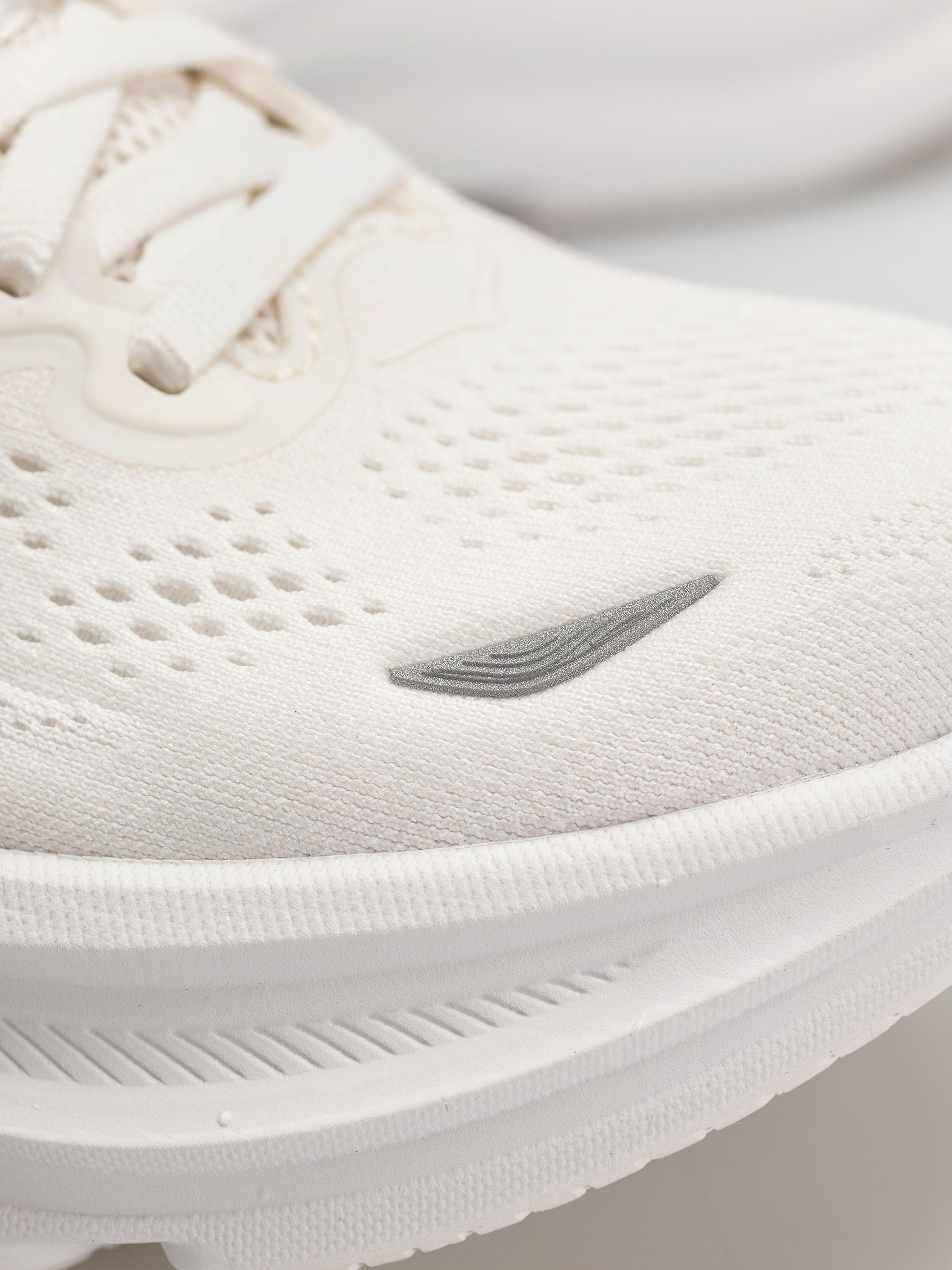 Boty Hoka Bondi 9 Wmn (white/white)