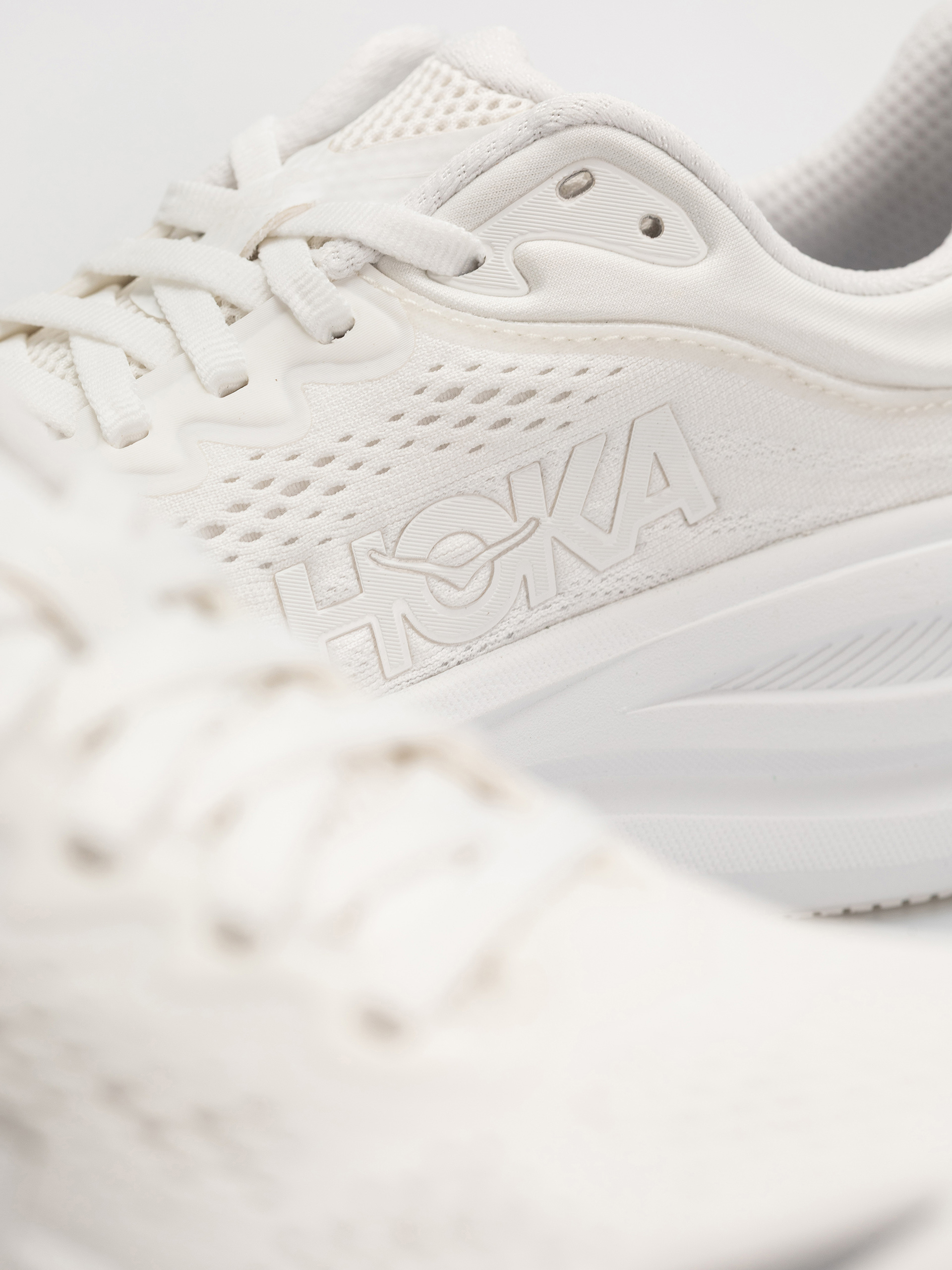Boty Hoka Bondi 9 Wmn (white/white)