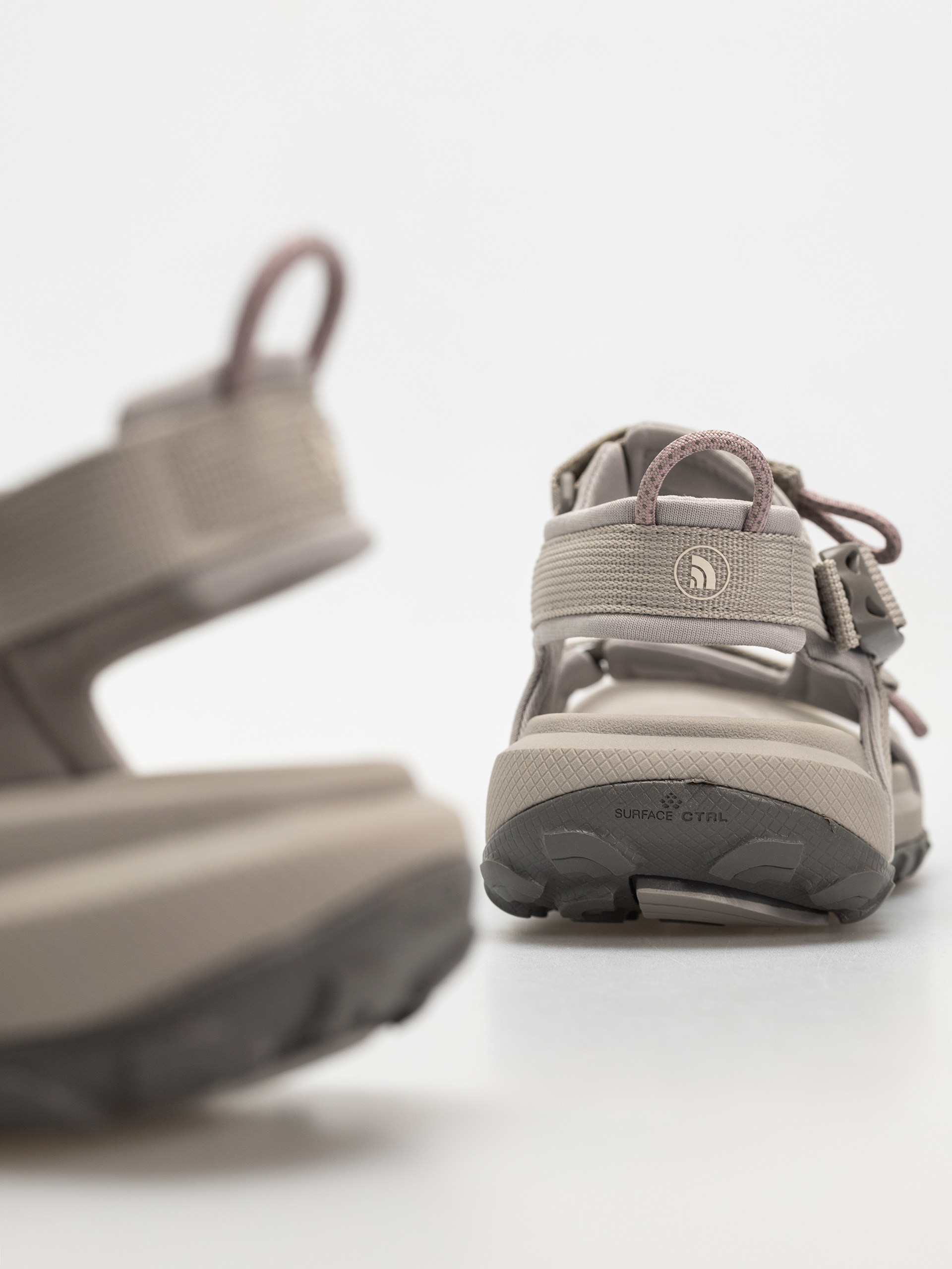 Sandaly The North Face Explore Camp Wmn (soap stone/metal pink)