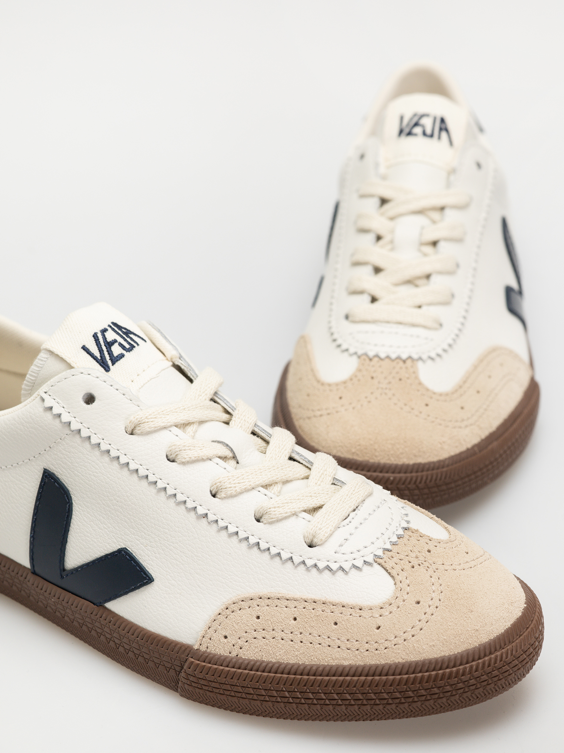 Boty Veja Volley Wmn (white nautico bark)