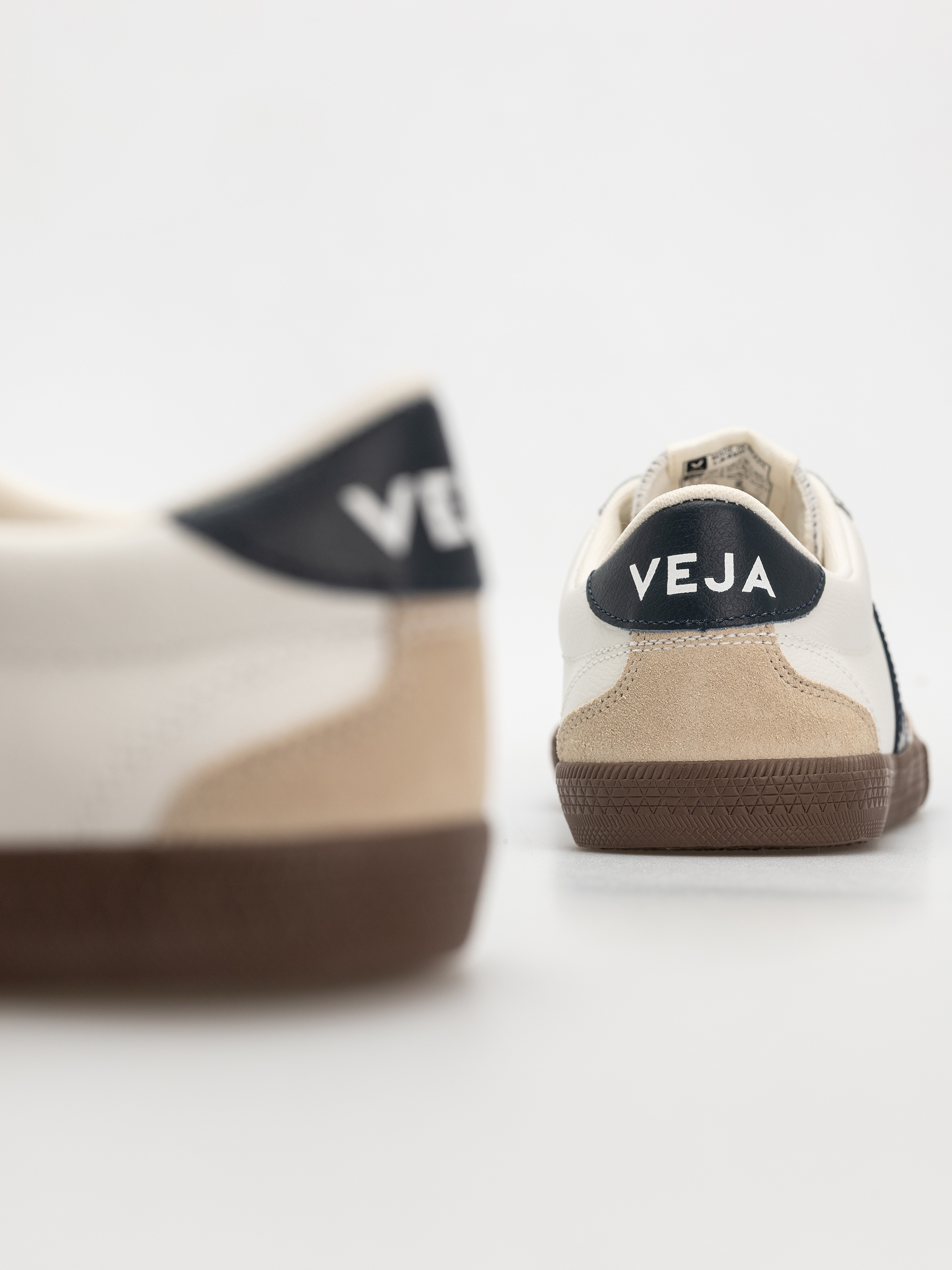 Boty Veja Volley Wmn (white nautico bark)