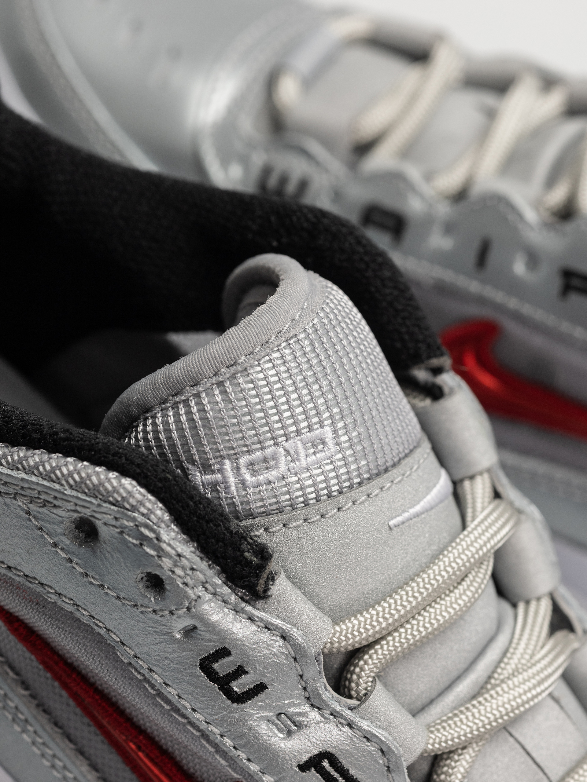 Boty Nike SB AIR MAX ISHOD PRM (metallic silver/varsity red)