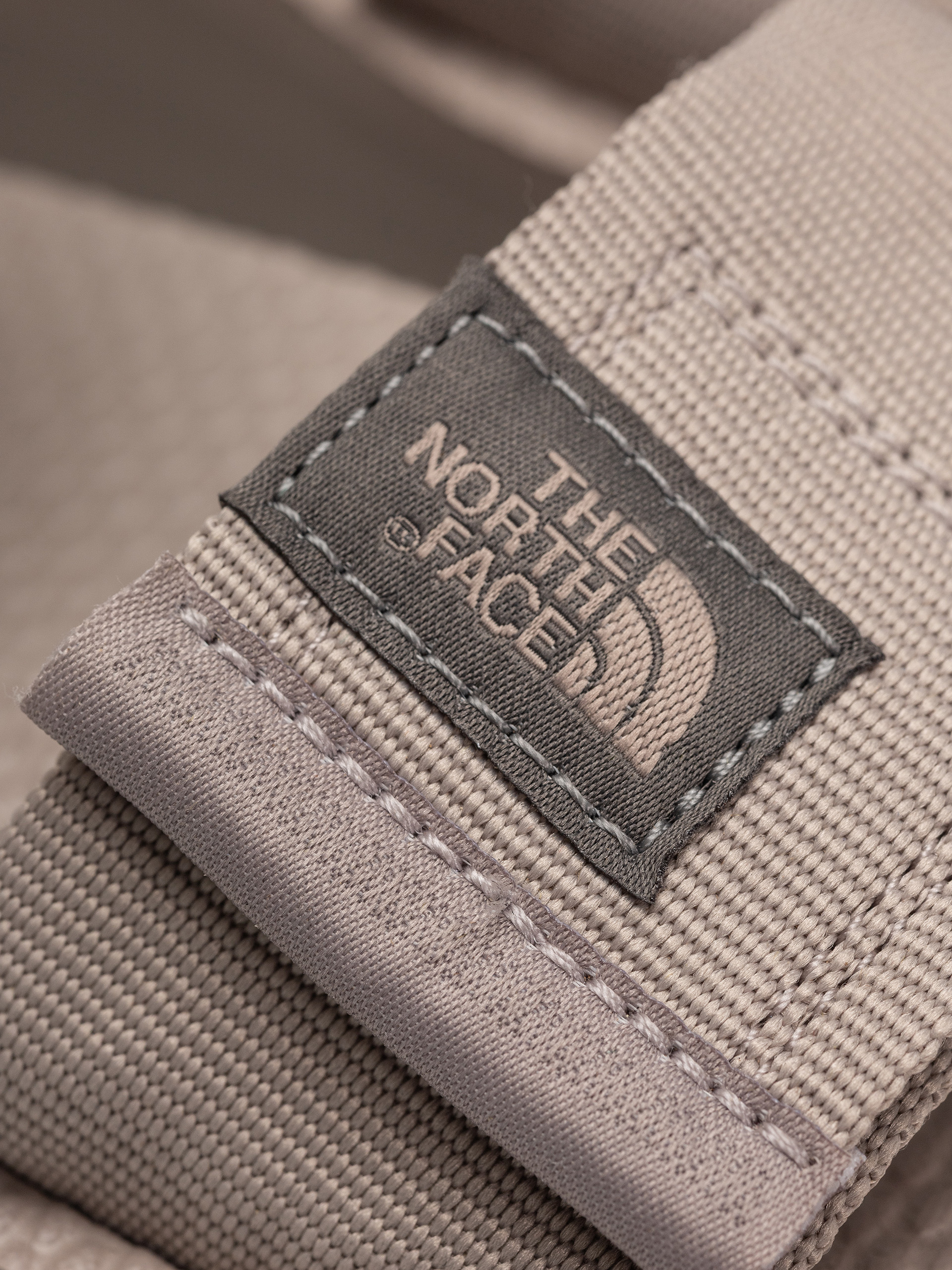 Sandaly The North Face Skeena Platform Wmn (moonstone grey/smoked pink)