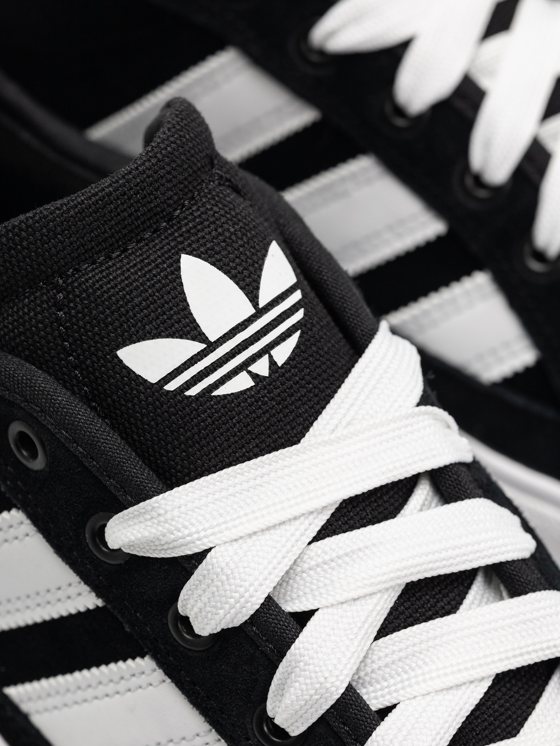 Boty adidas Court Tns Premiere (cblack/ftwwht/ftwwht)