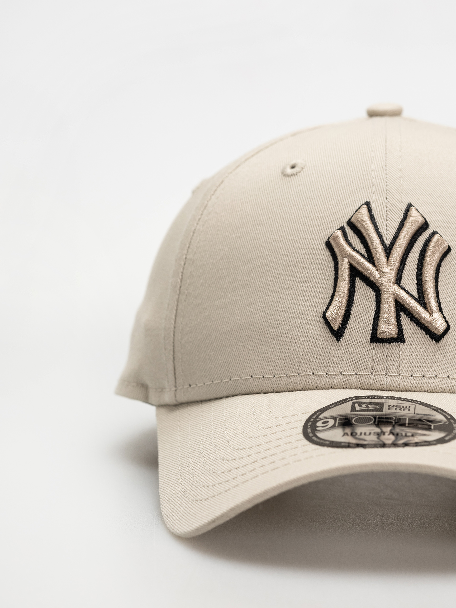 Kšiltovka  New Era Team Outline 9Forty New York Yankees (light beige)