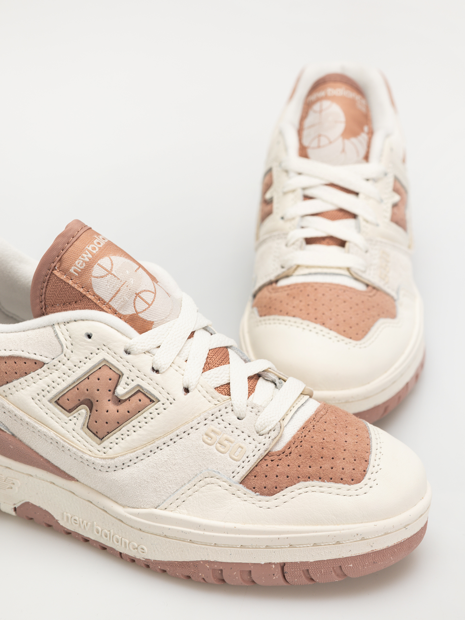 Boty New Balance 550 Wmn (sea salt)