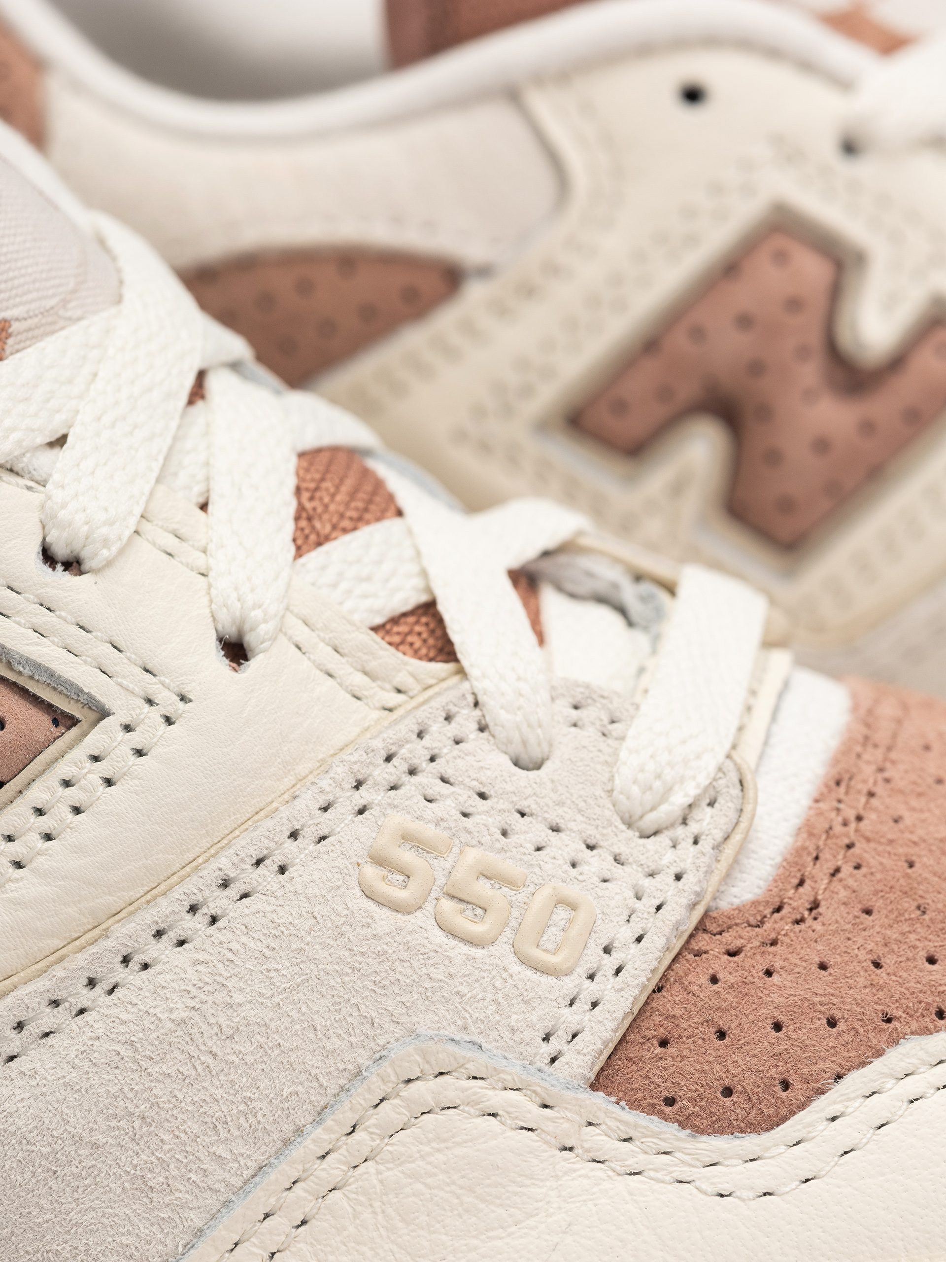 Boty New Balance 550 Wmn (sea salt)